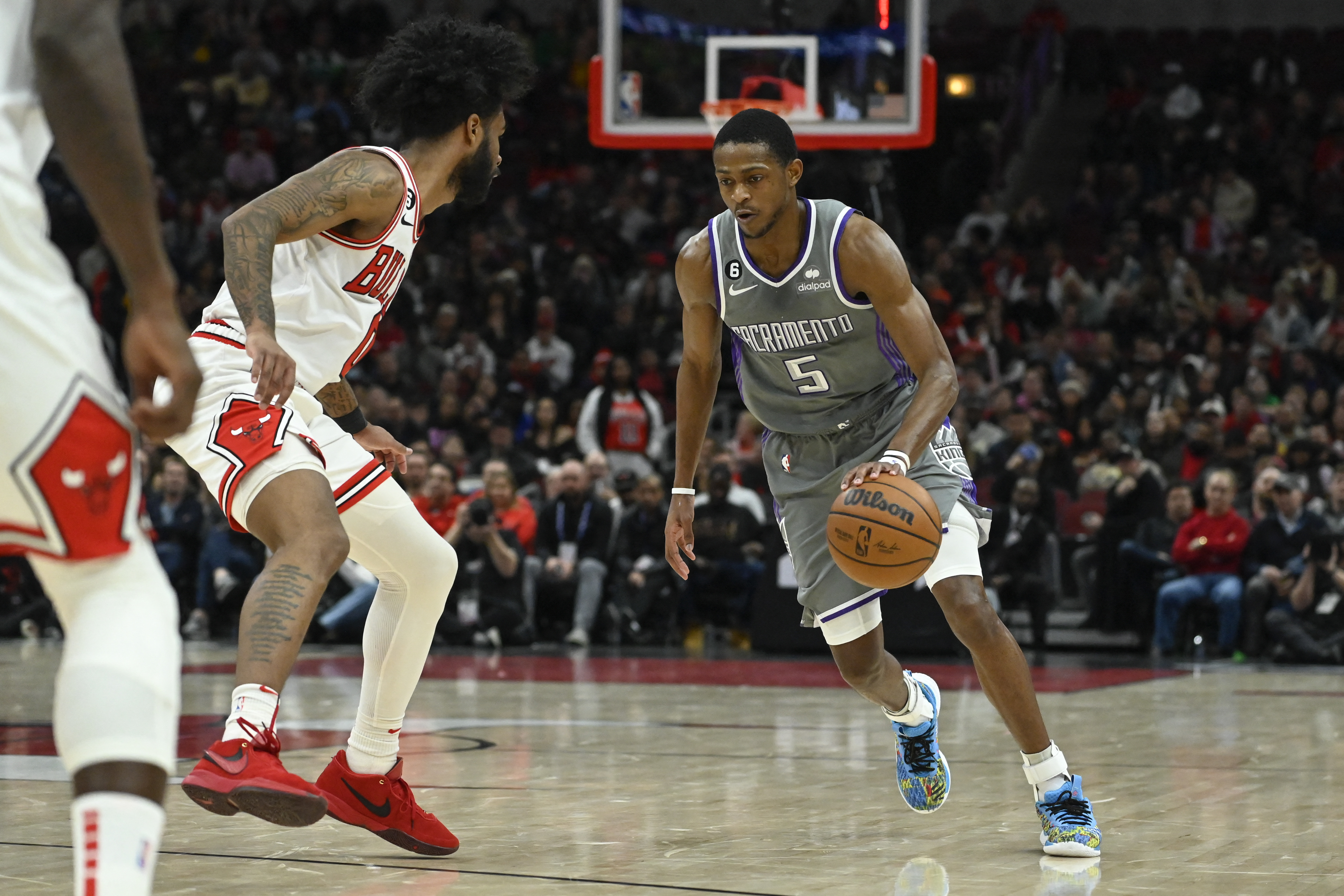 NBA roundup: Kings nip Bulls on De'Aaron Fox's 3-pointer | Reuters