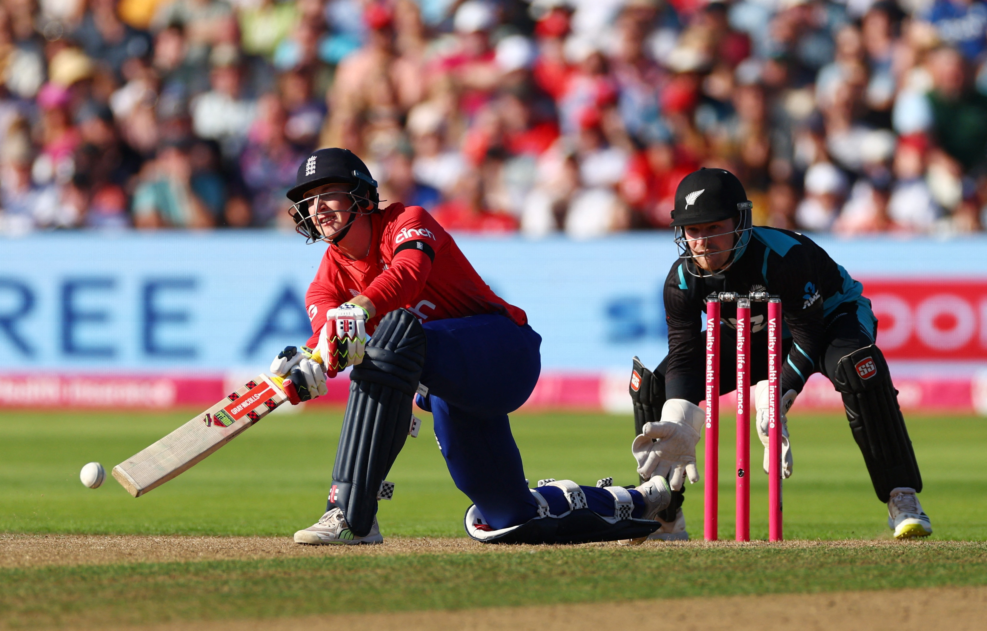 new-zealand-steam-roll-england-in-third-t20i-reuters