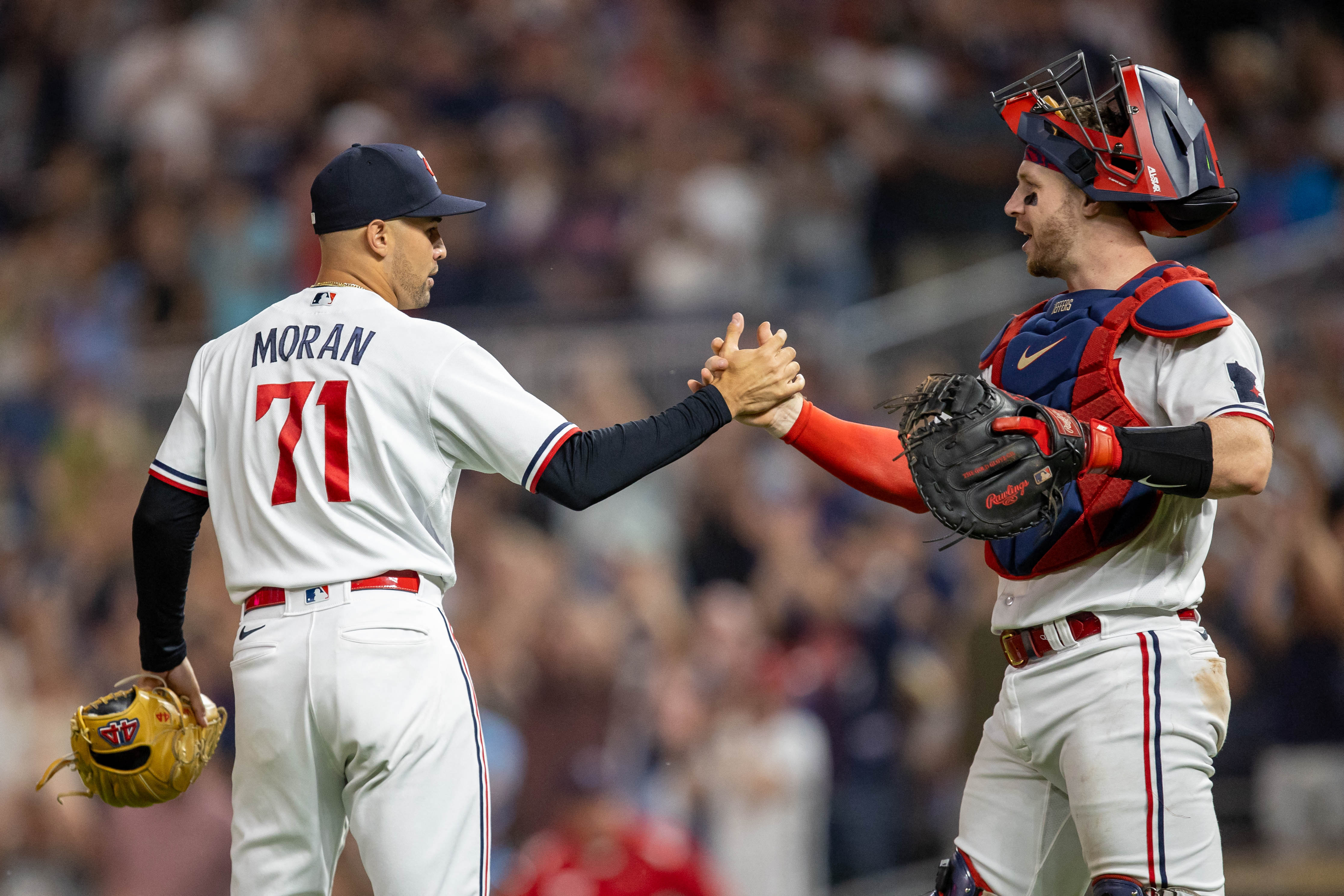 Byron Buxton goes deep twice, carries Twins over White Sox 6-4 in 10 innings