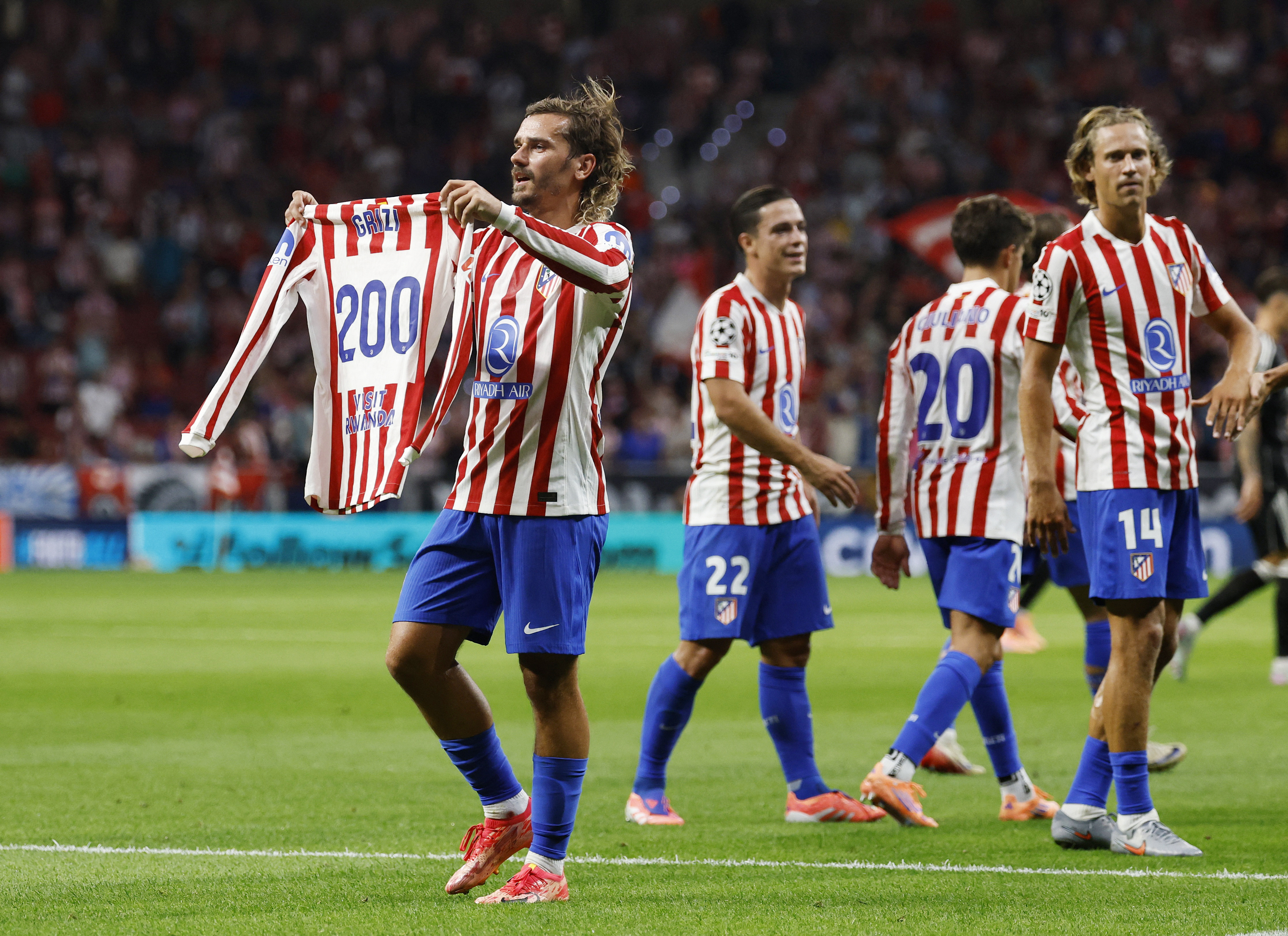 Griezmann scores 200th Atletico goal in 5-1 win over Frankfurt