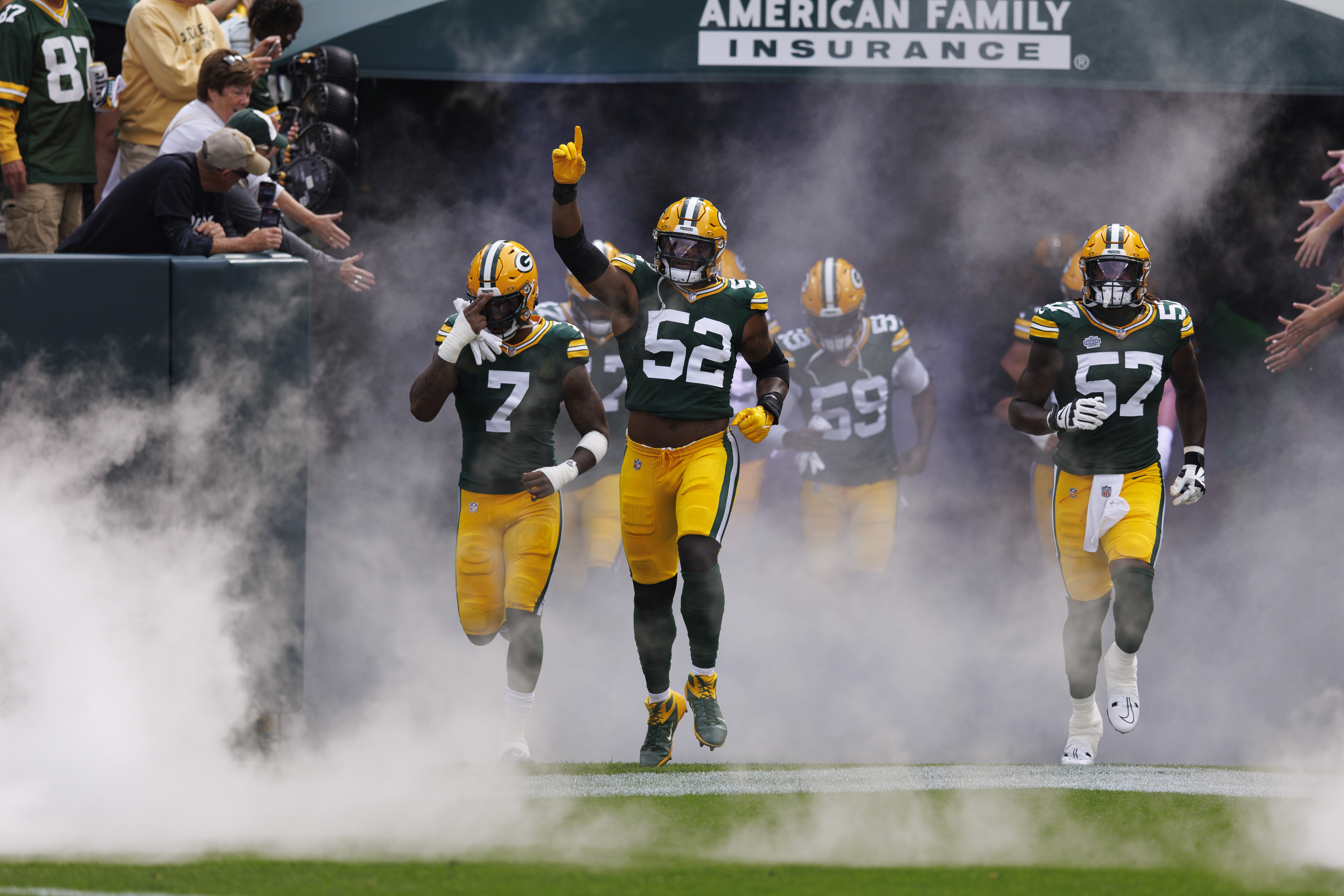 Jordan Love engineers comeback, Packers top Saints 18-17, Sports
