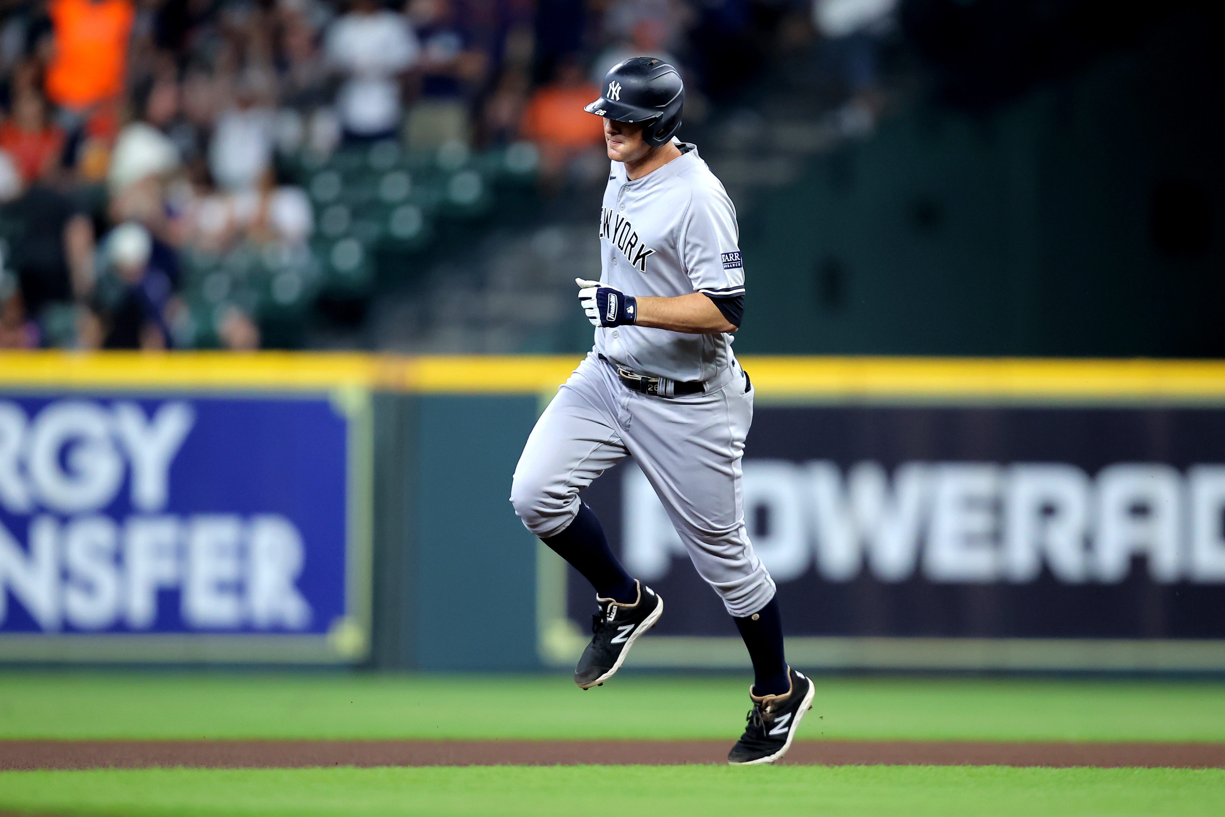 Aaron Judge belts milestone HR as Yankees blast Houston