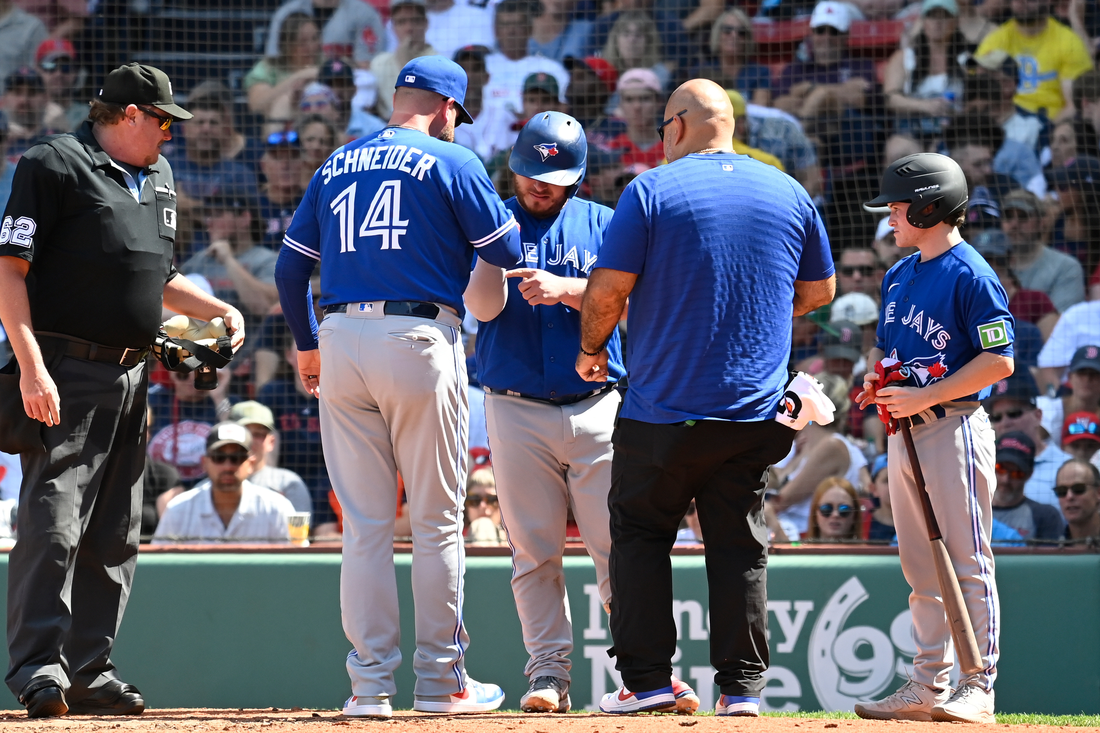 MLB roundup: Blue Jays crush Red Sox for series sweep