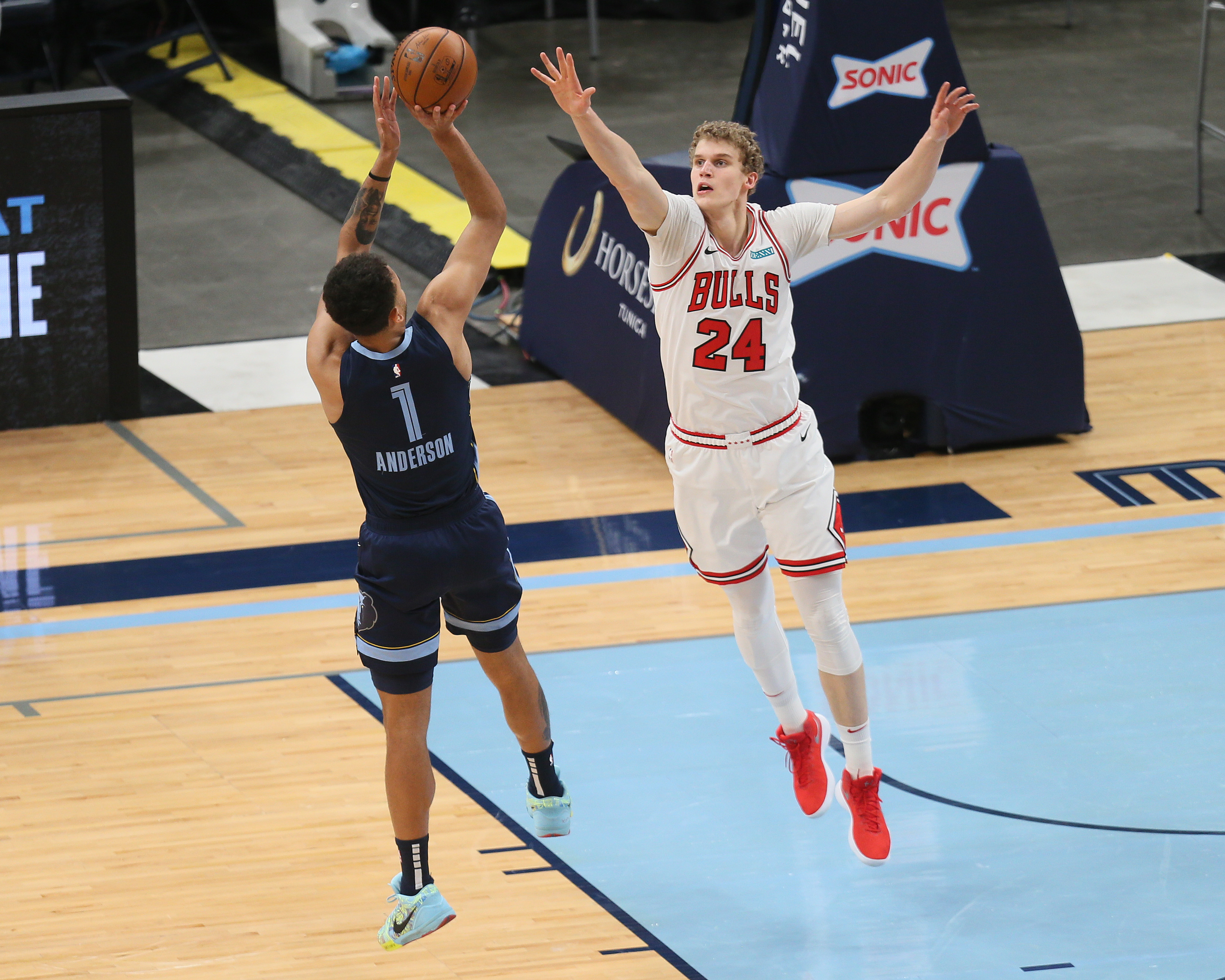 Cavs officially acquire Lauri Markkanen from Bulls in 3-team deal | Reuters