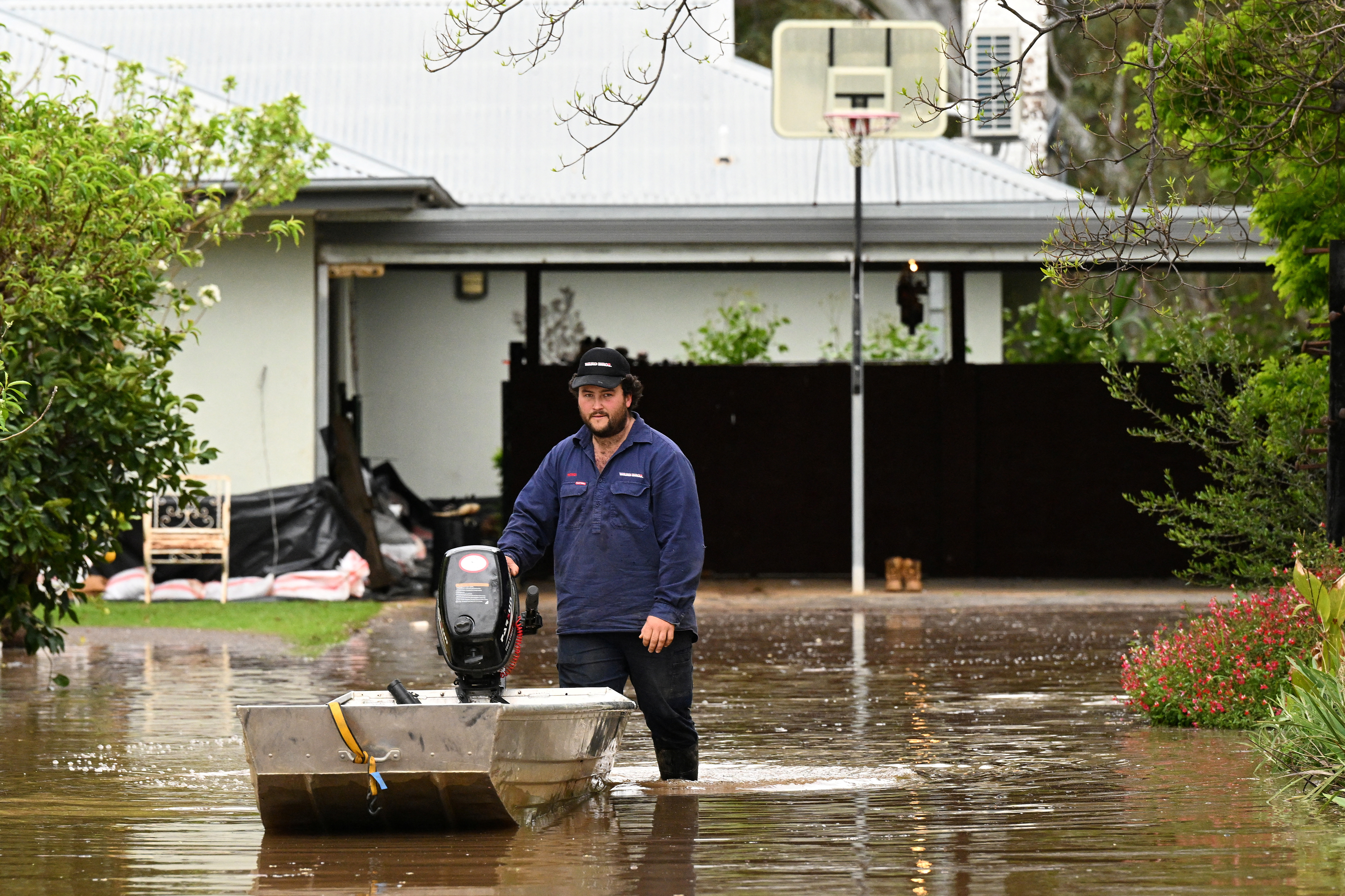 Australia suffers flash floods in southeast, Melbourne suburb evacuated |  Reuters