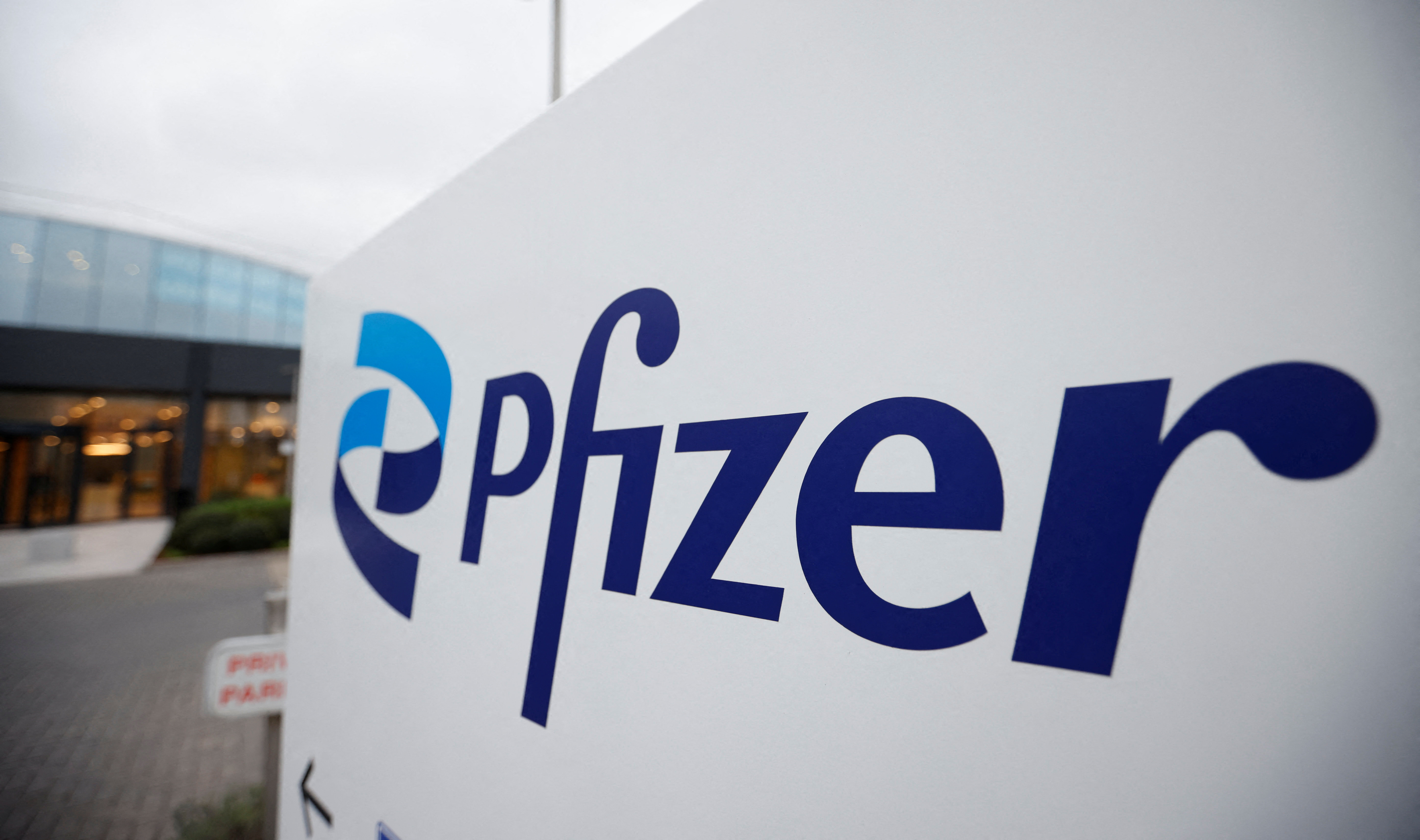 Pfizer ready to launch RSV vaccines for older adults, pregnant women in US, Europe | Reuters