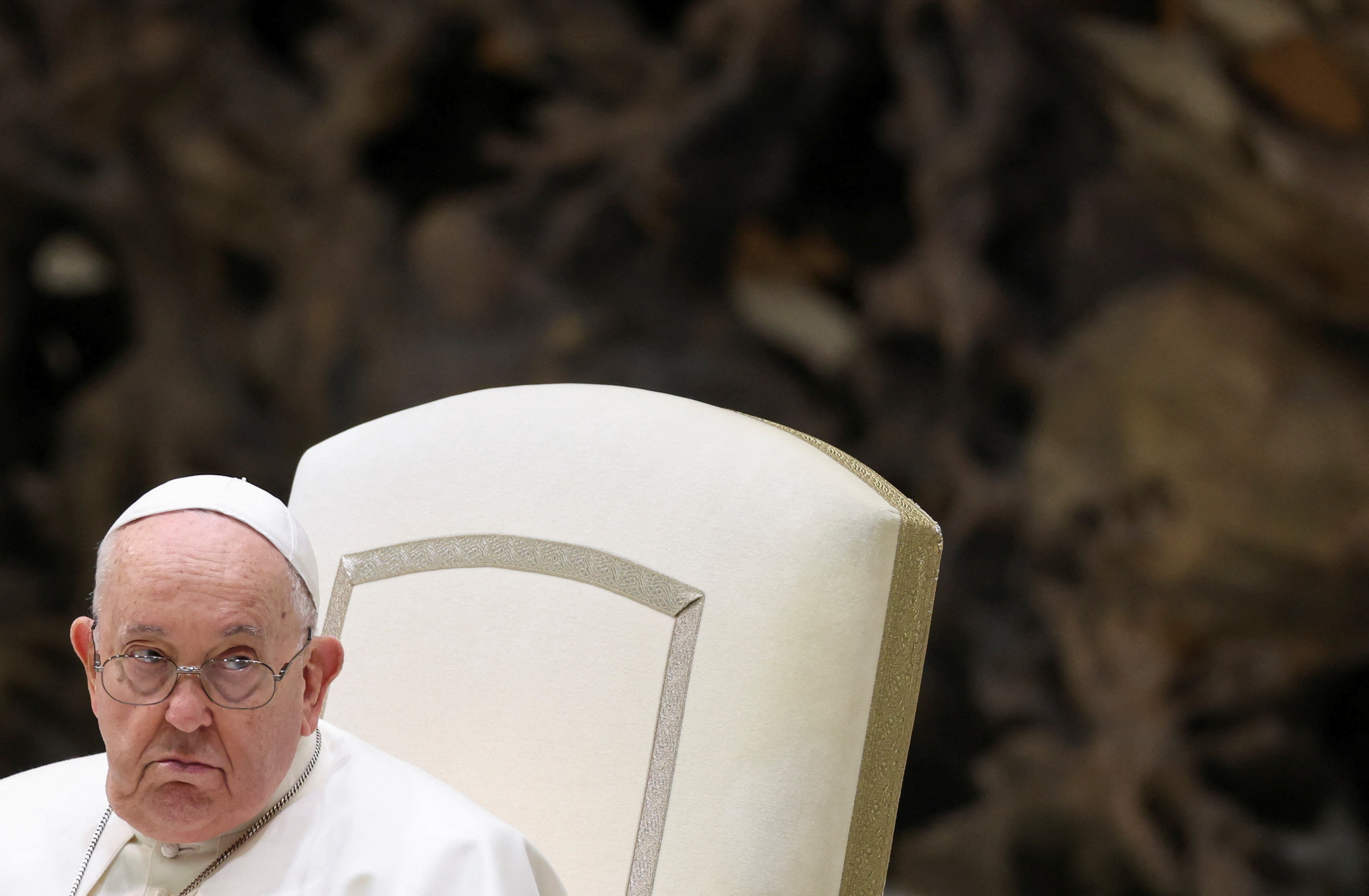 Pope Francis, victim of AI, warns against its 'perverse' dangers