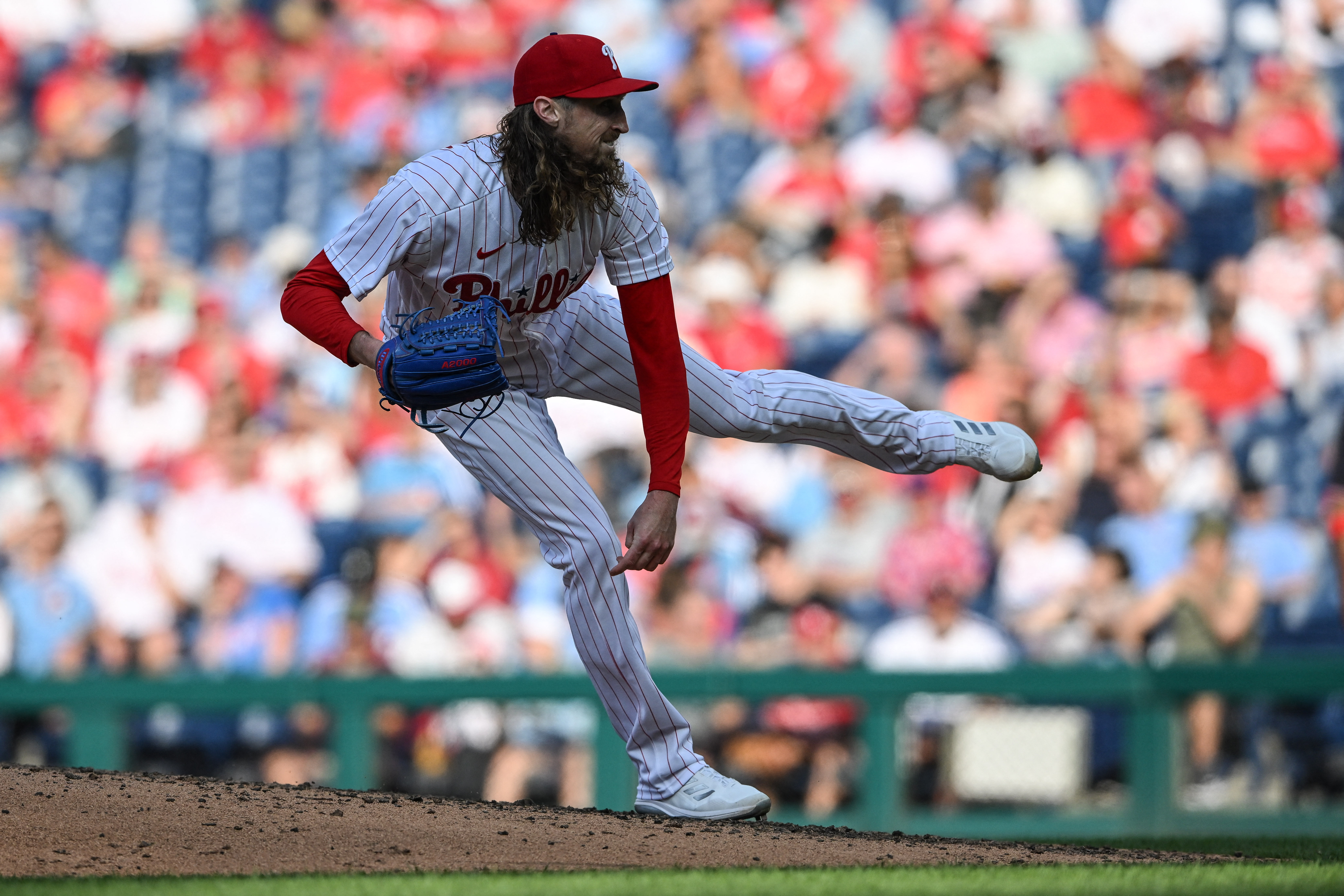 Schwarber homers twice to reach 30, Phillies top Nationals 8-4 in first  game of doubleheader - Newsday