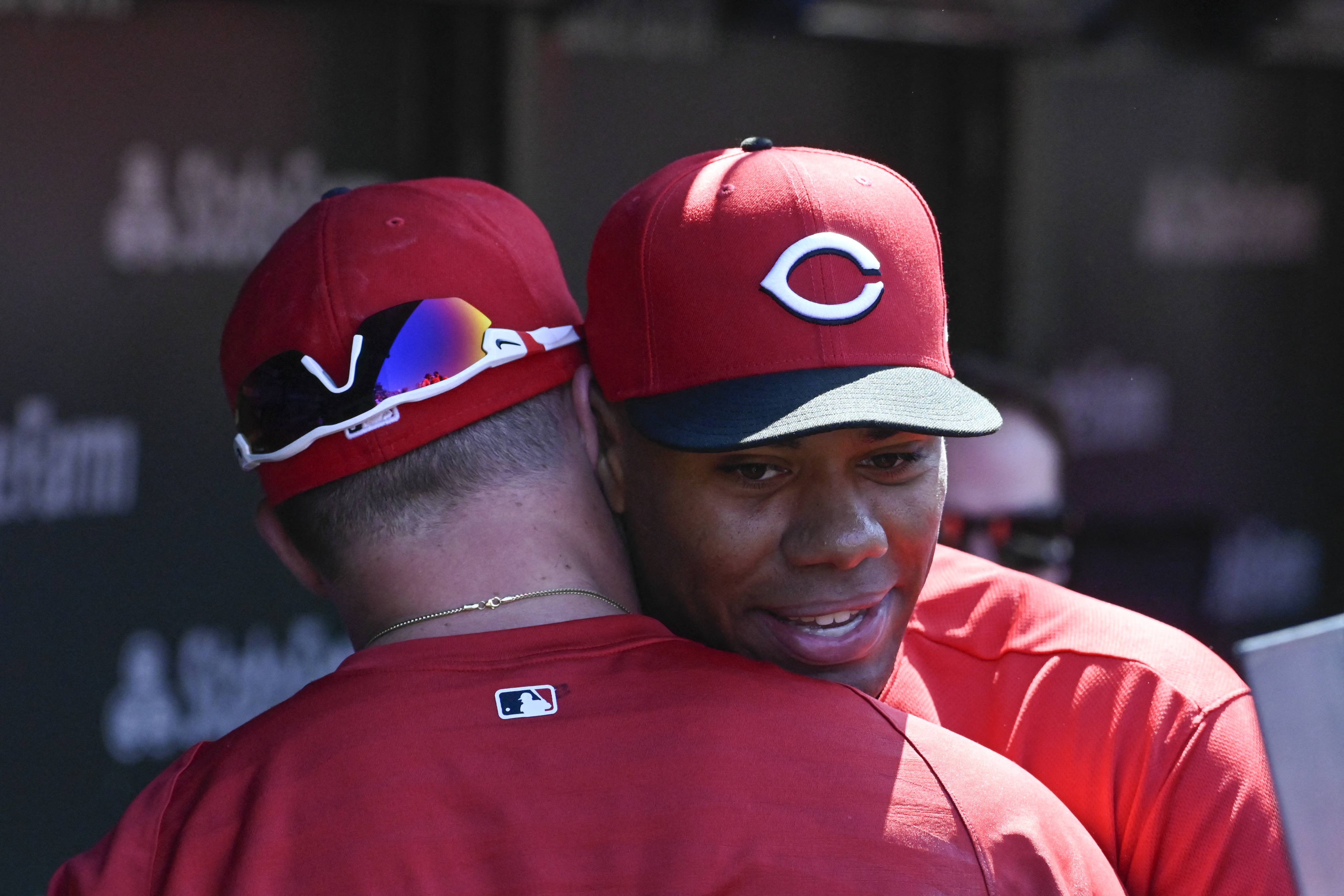 Hunter Greene fires six no-hit innings, Reds trounce Cubs 9-0