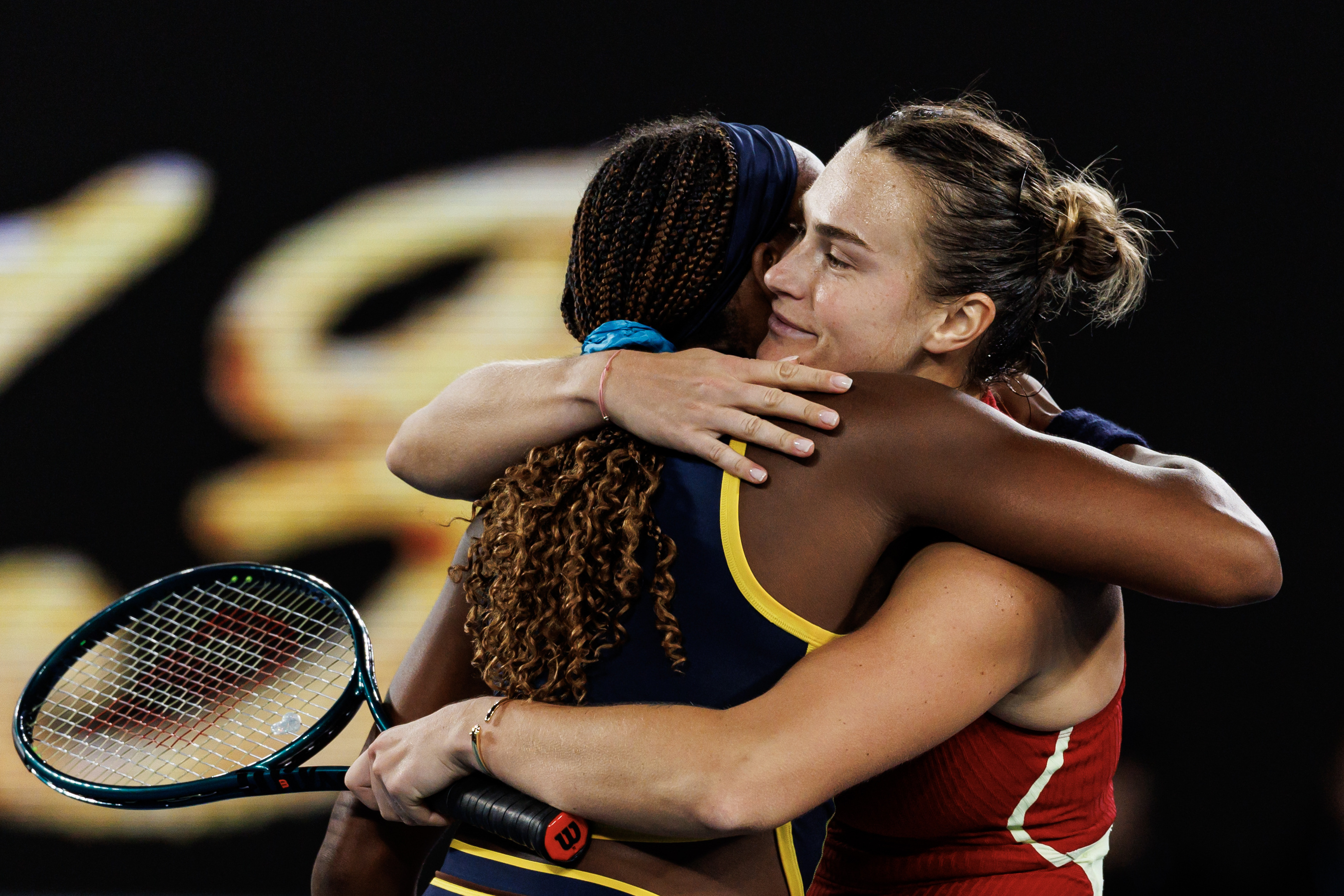 テニス＝サバレンカがガウフ下し決勝へ、鄭欽文も 全豪女子 | ロイター