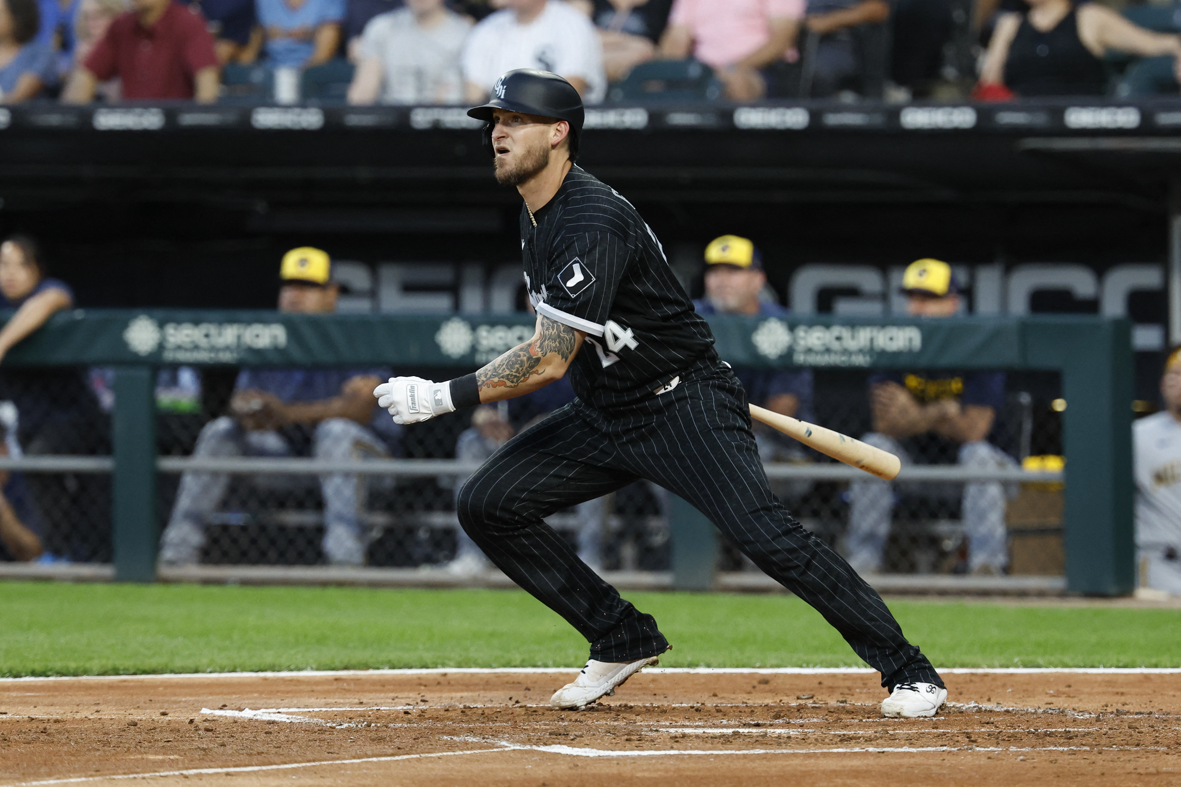 Canha double in 10th lifts Brewers over White Sox 7-6 as Milwaukee