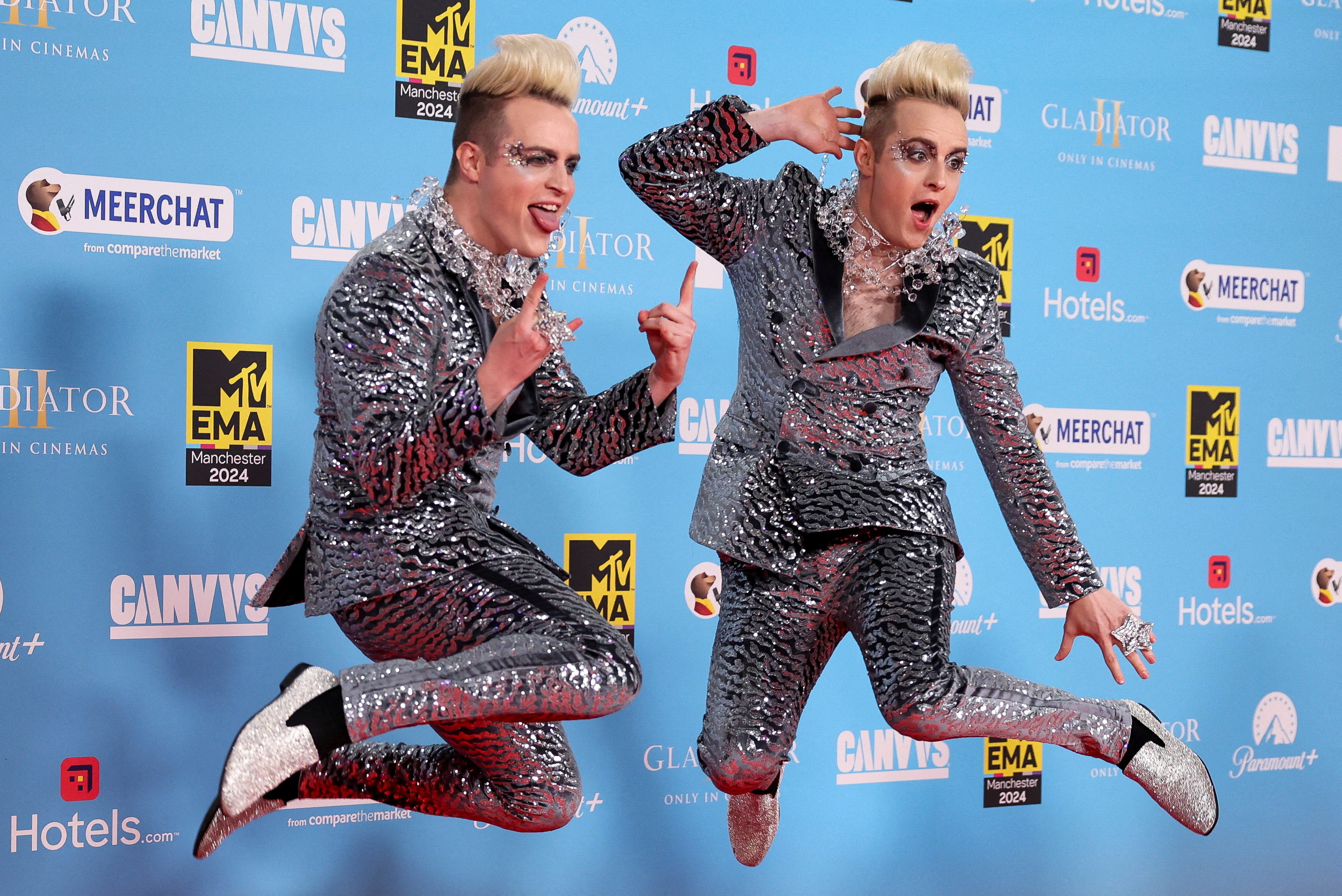 Mtv awards red carpet best sale