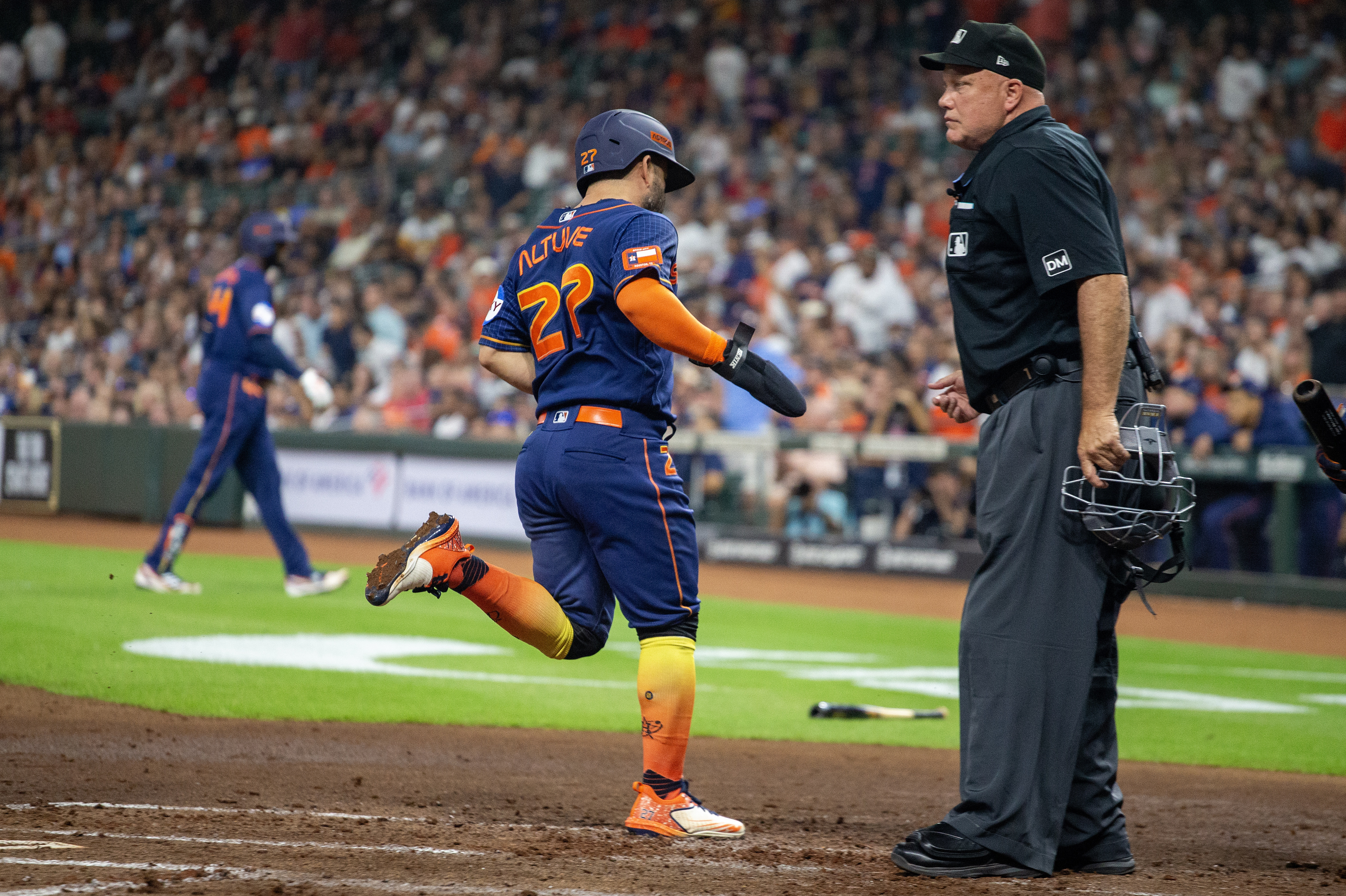 Nationals' Kyle Schwarber swats homer trio in win over Mets 
