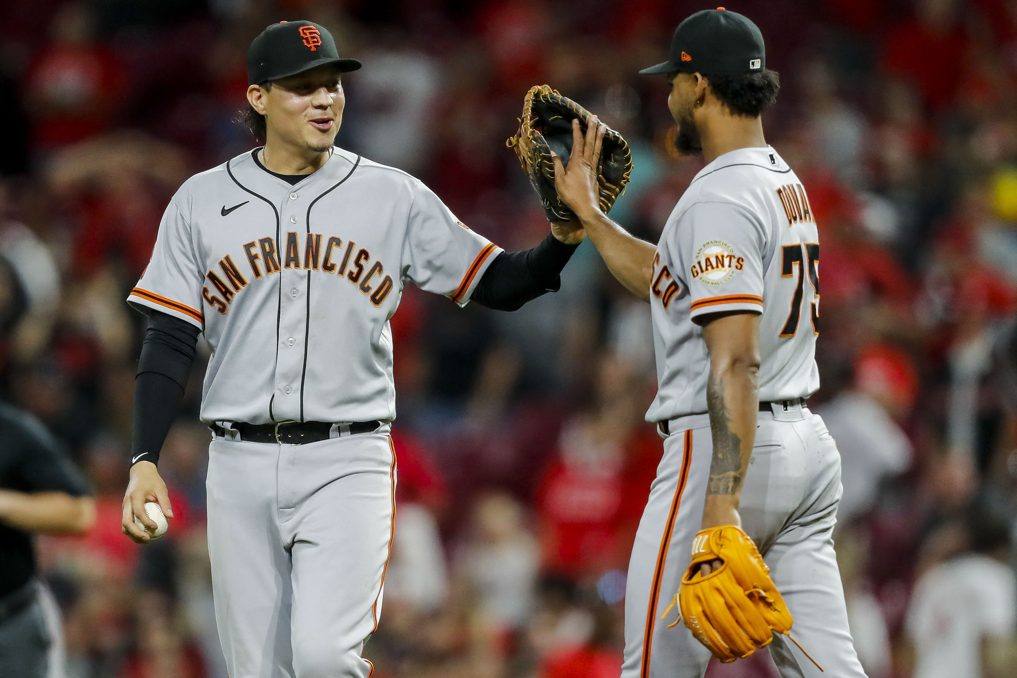 Last call for Giants: Flores rung up, super SF season ends - The San Diego  Union-Tribune