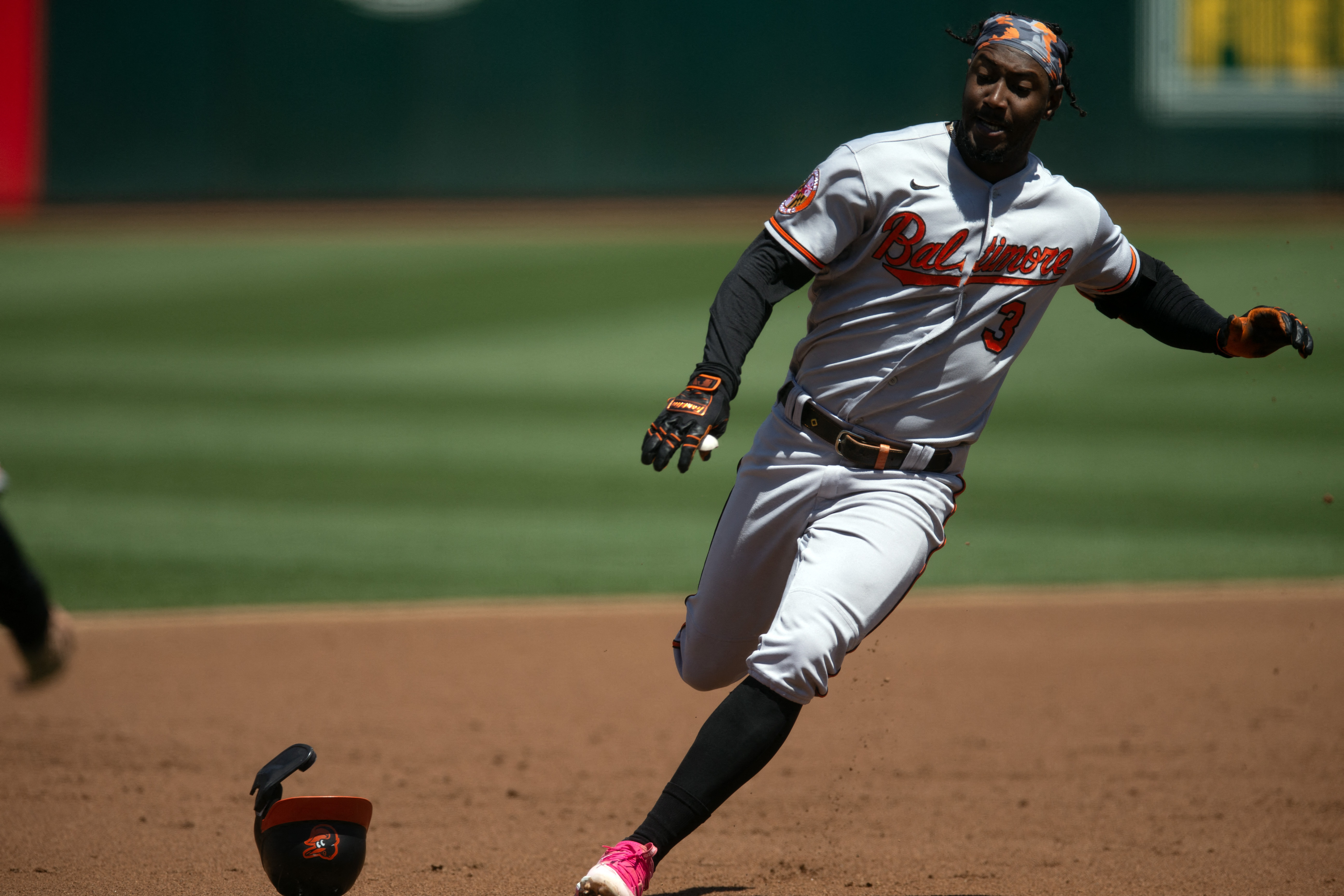 Ryan Mountcastle kicks off 5-run 10th as Orioles beat A's 7-2