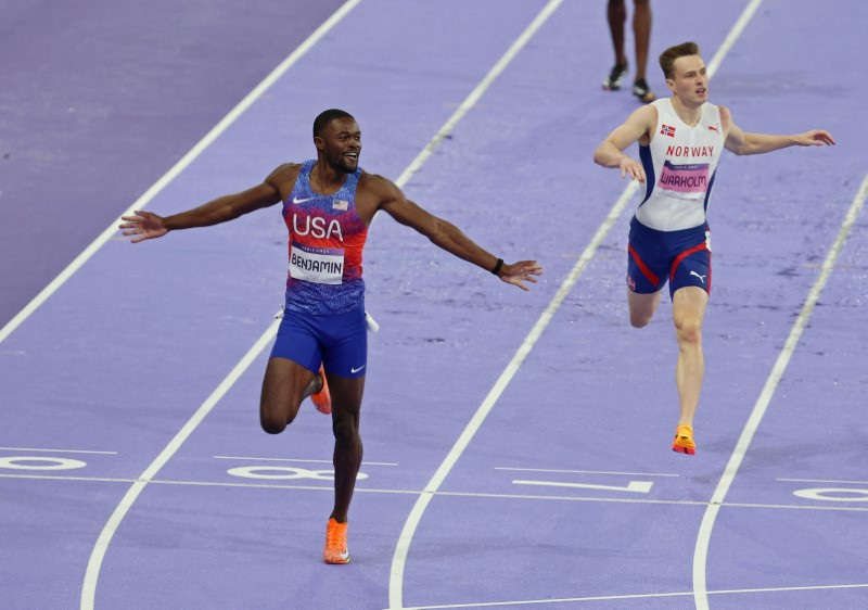 AthleticsAmerican Benjamin wins men's 400 metres hurdles gold Reuters