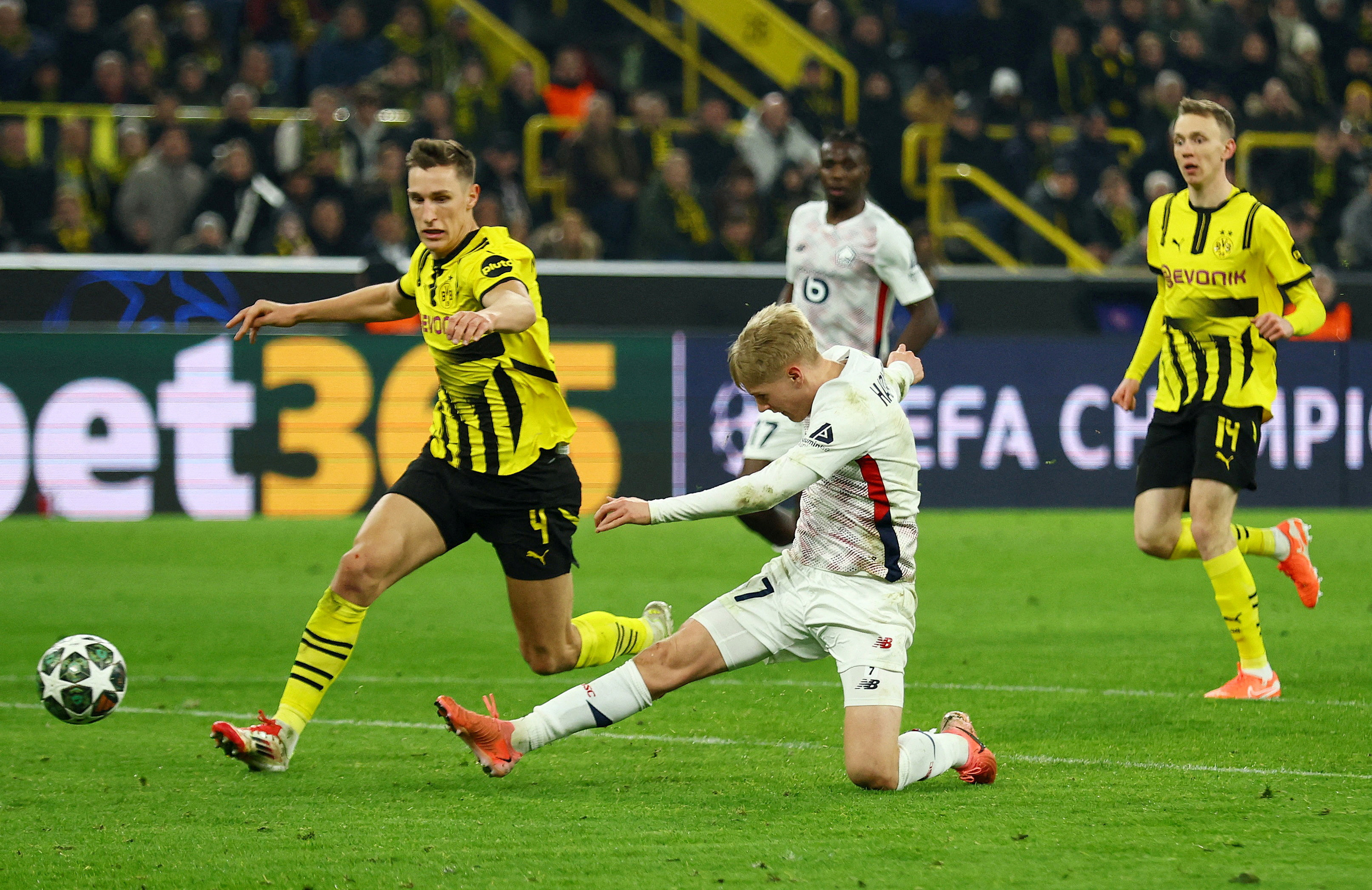 Lille claim 1-1 draw at Dortmund in Champions League first leg