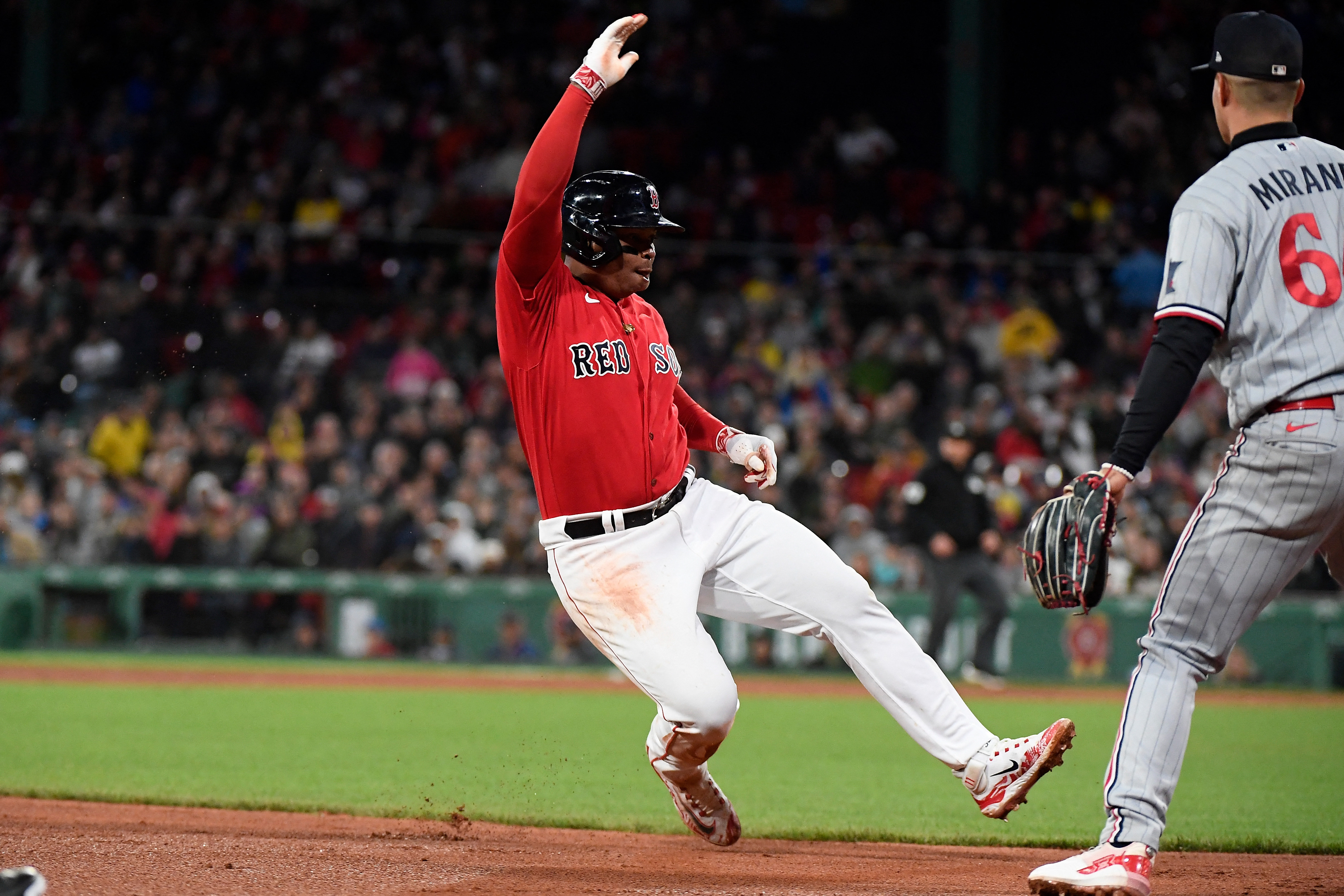 Minnesota Twins 5, Boston Red Sox 4 (10 inn.): Knock their walk