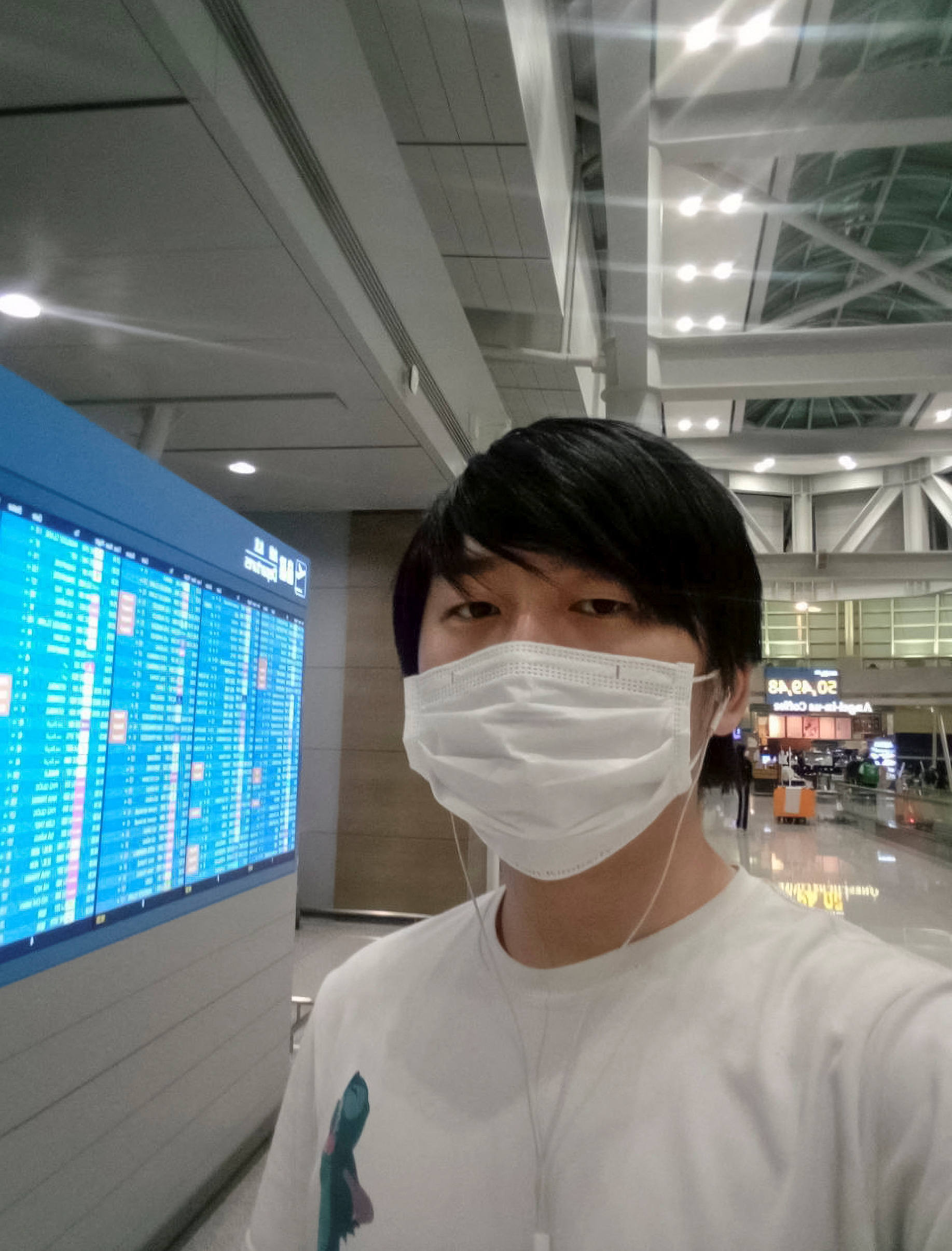 Vladimir Maraktayev poses for a picture in Incheon International Airport