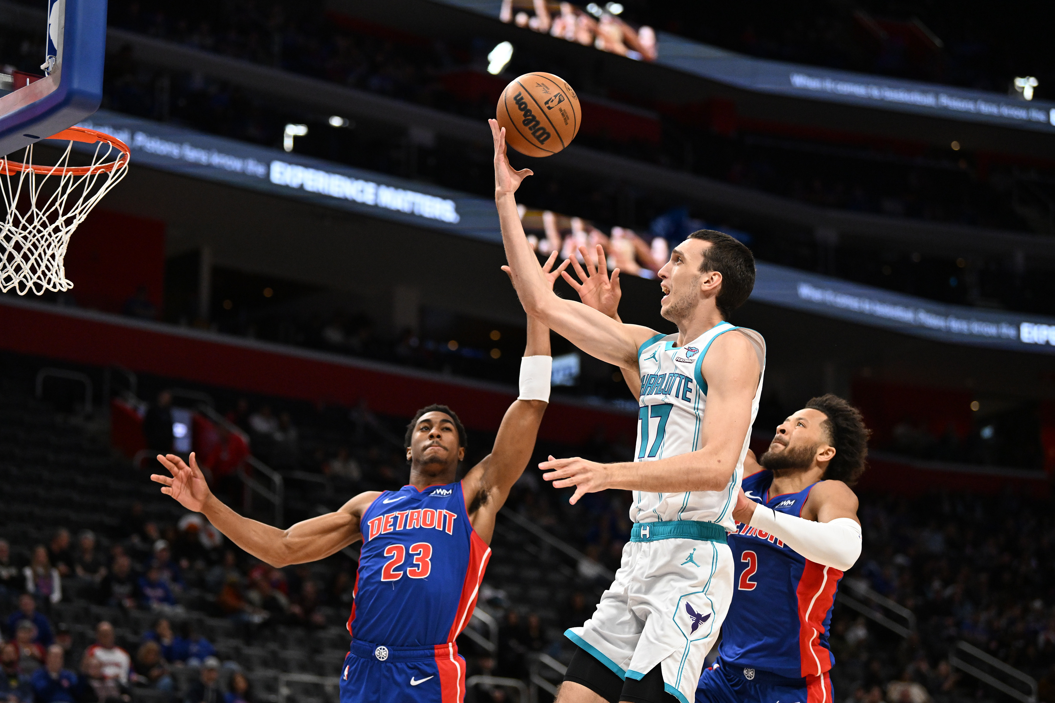 Pistons Earn Three-game Series Sweep Of Hornets 