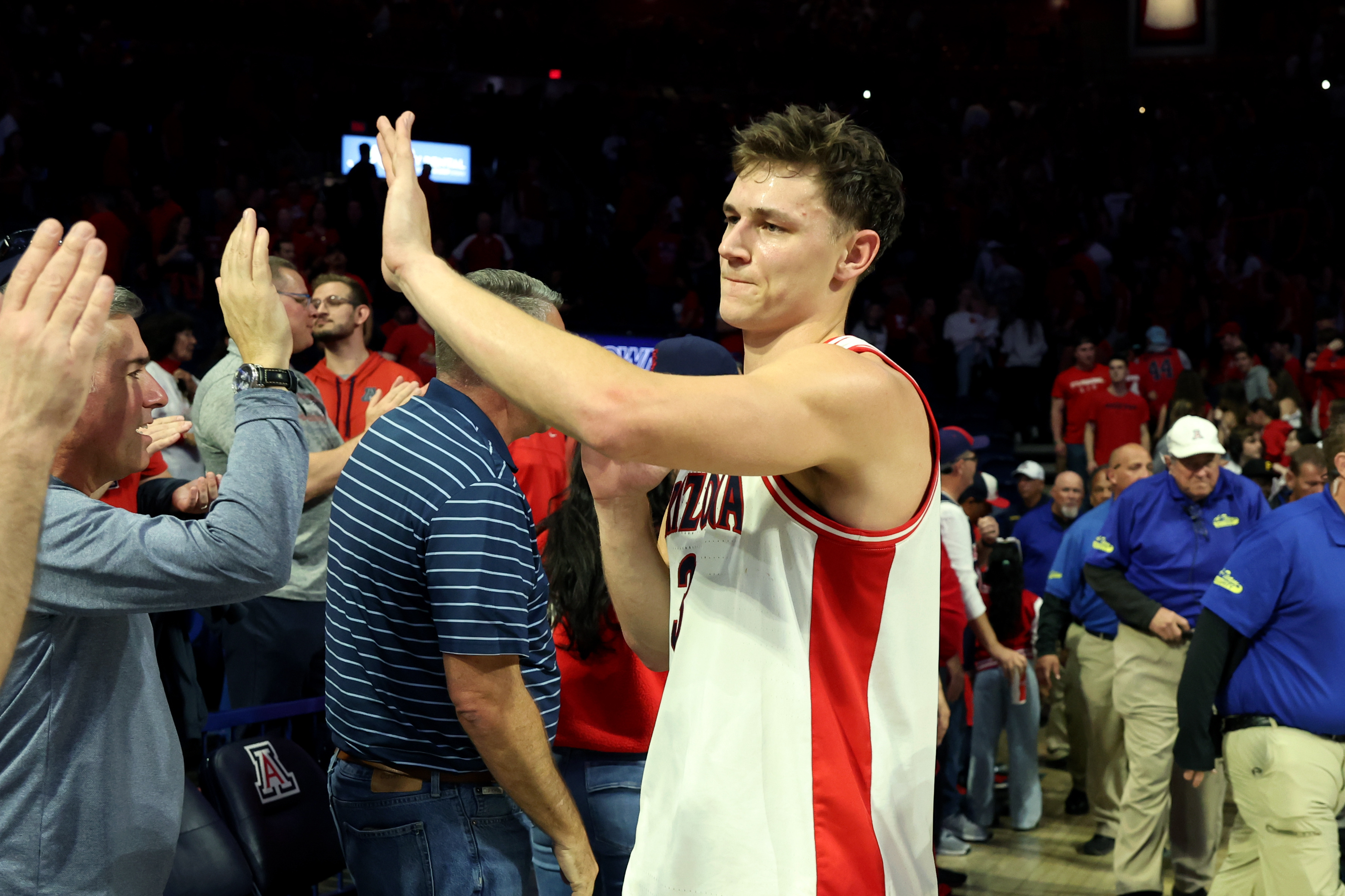 No. 12 Arizona Rallies From Big Deficit To Stop UCLA | Reuters