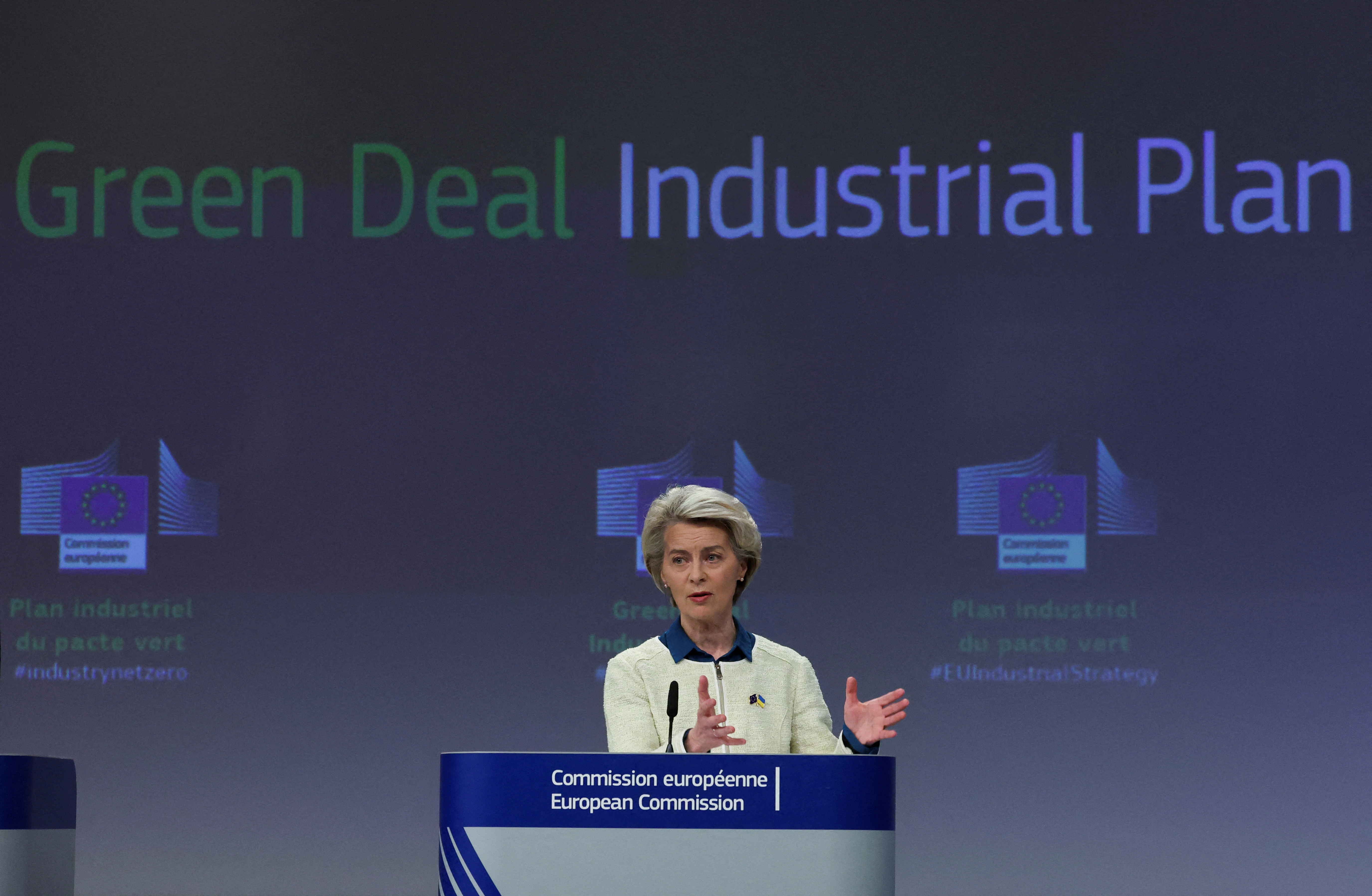 European Commission President Ursula presents a 