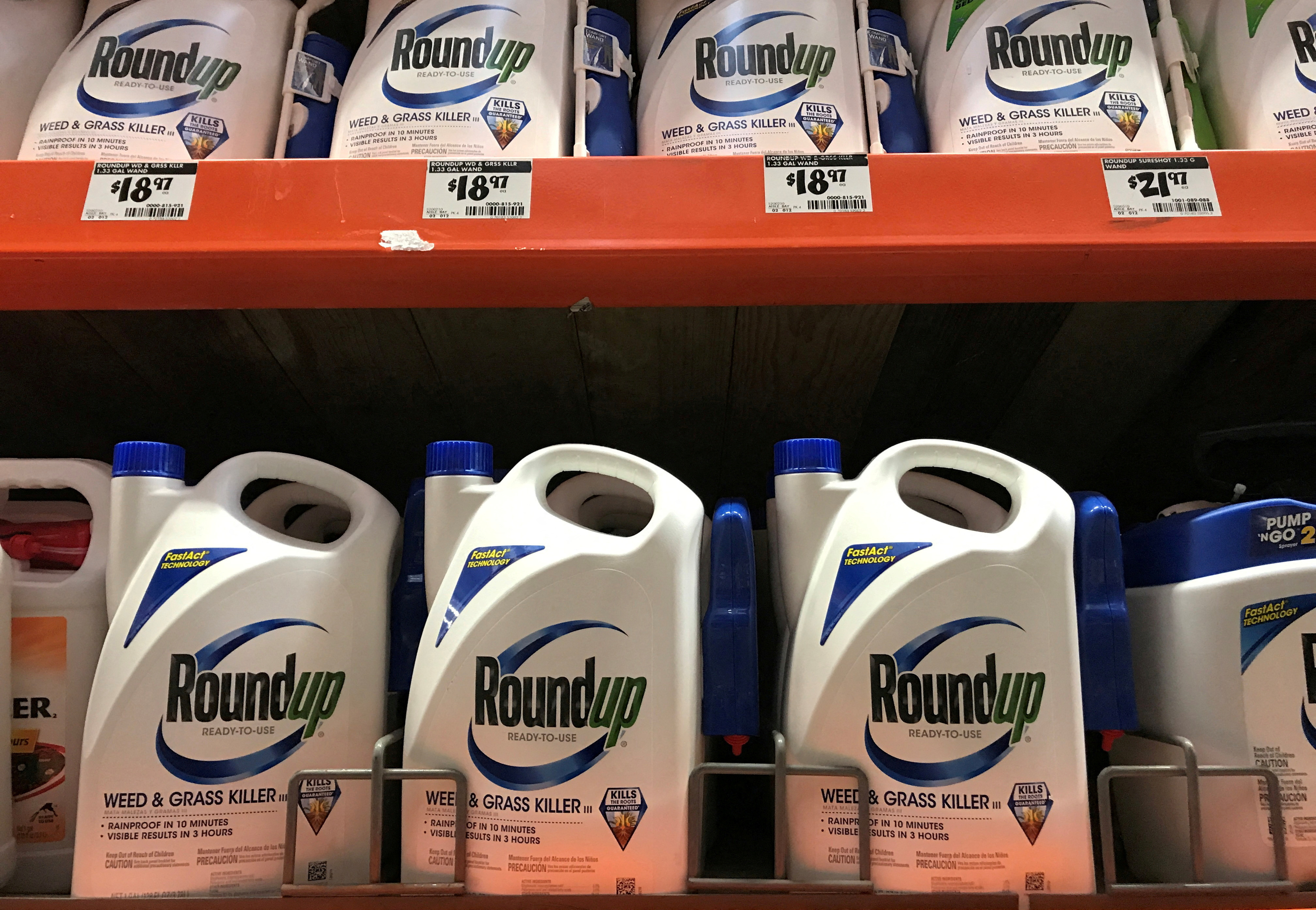 Roundup weed killer cancer lawsuit leads to $2.25 billion verdict against  Monsanto