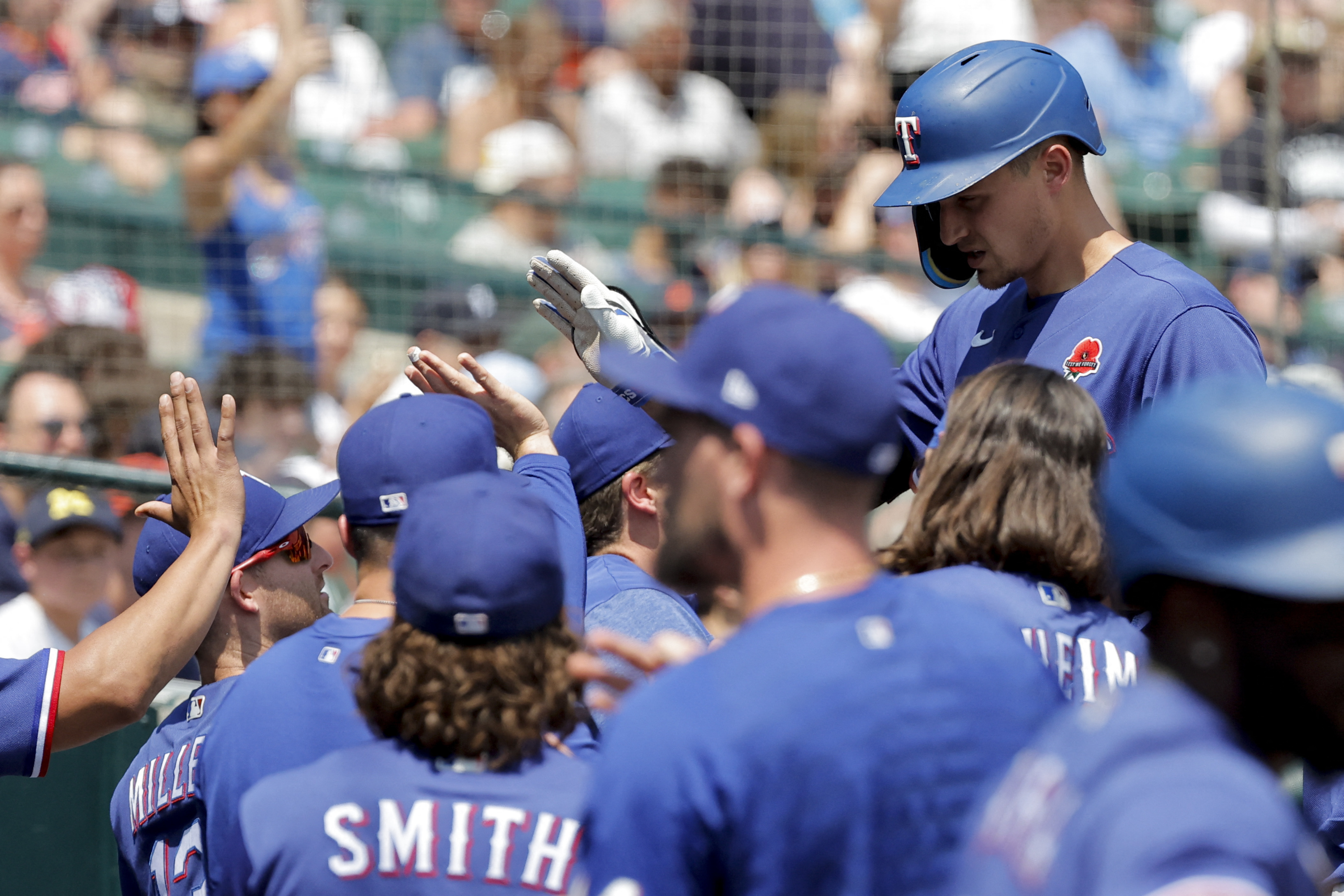 Corey Seager provides offense, Rangers pitchers shut out Tigers