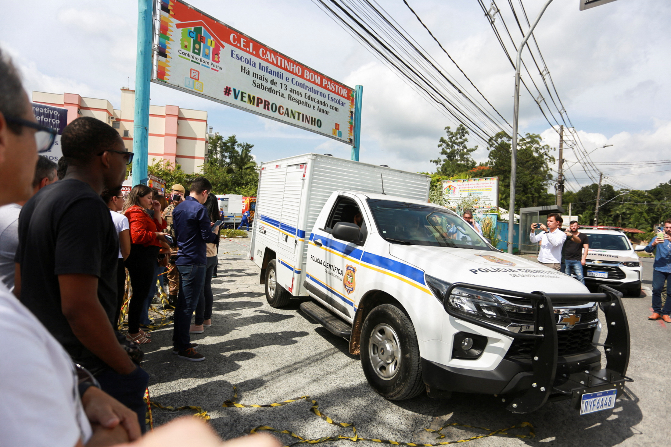 Man With Axe Kills Four At Cr Che In Southern Brazil Reuters