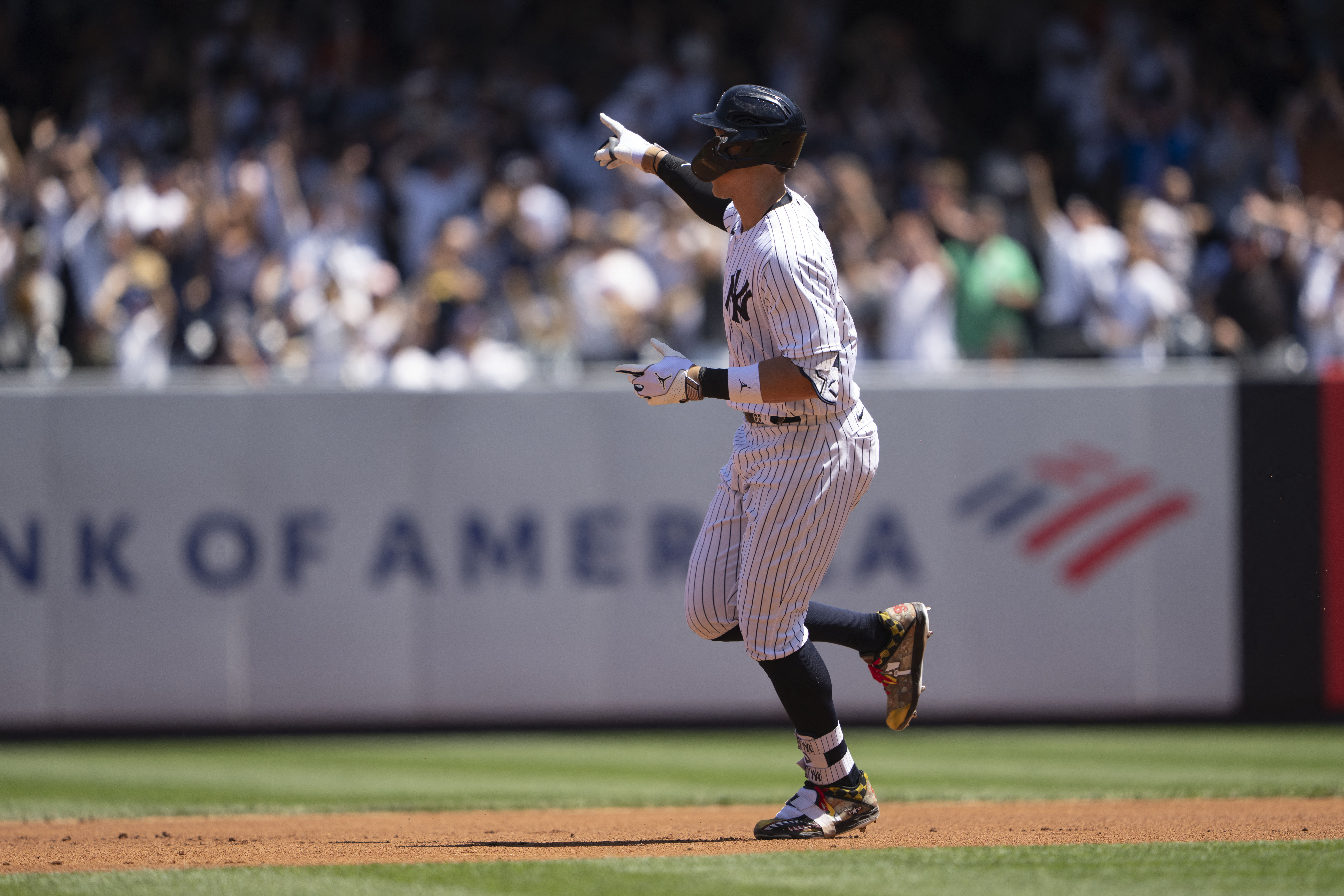 Yankees score 7 runs off Yu Darvish in third inning leading to 10-7 victory  over Padres, National Sports