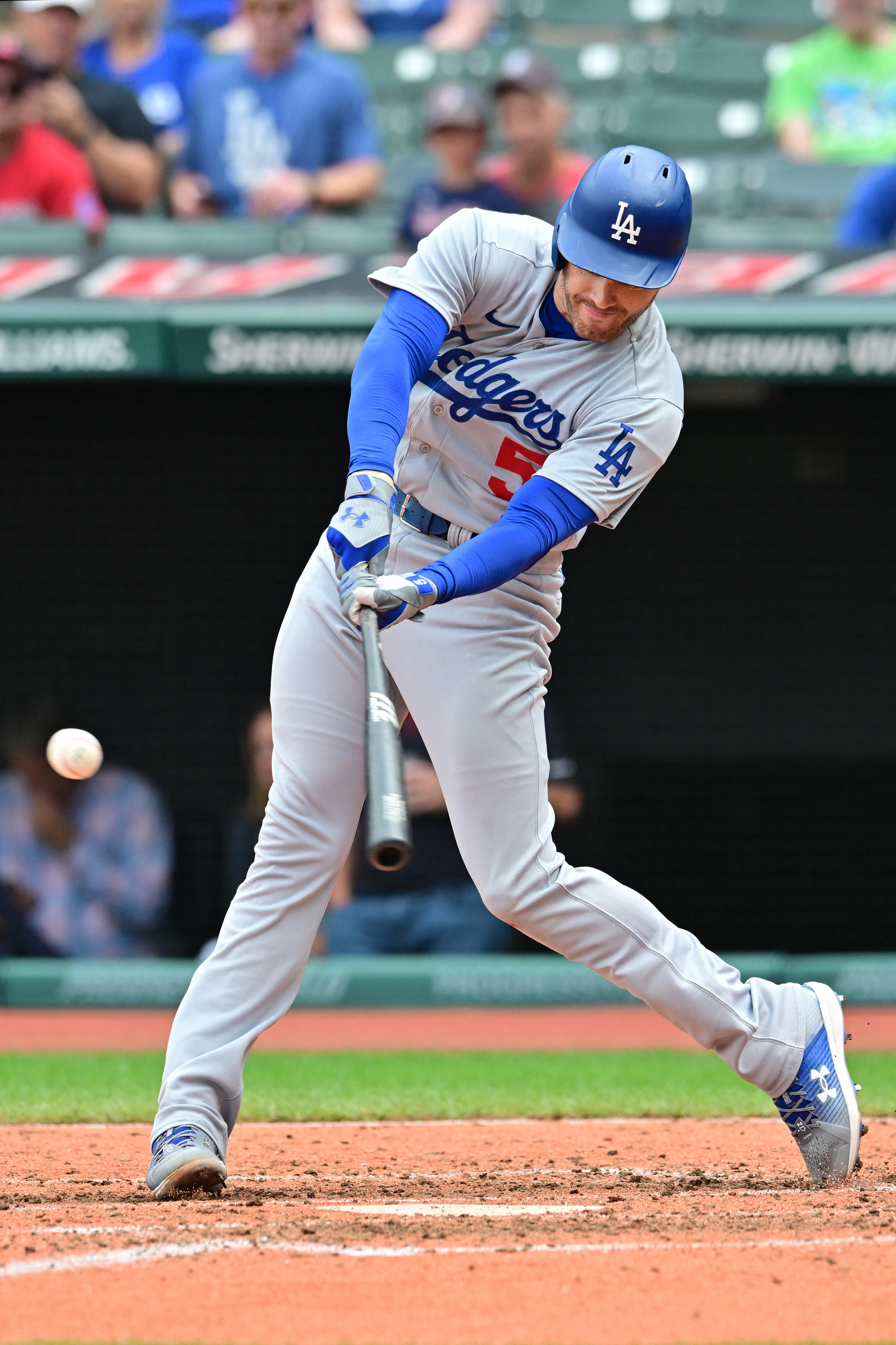 CLEVELAND, OH - AUGUST 24: Los Angeles Dodgers third baseman Enrique  Hernandez (8) bats during game one of an MLB doubleheader against the  Cleveland Guardians on August 24, 2023 at Progressive Field