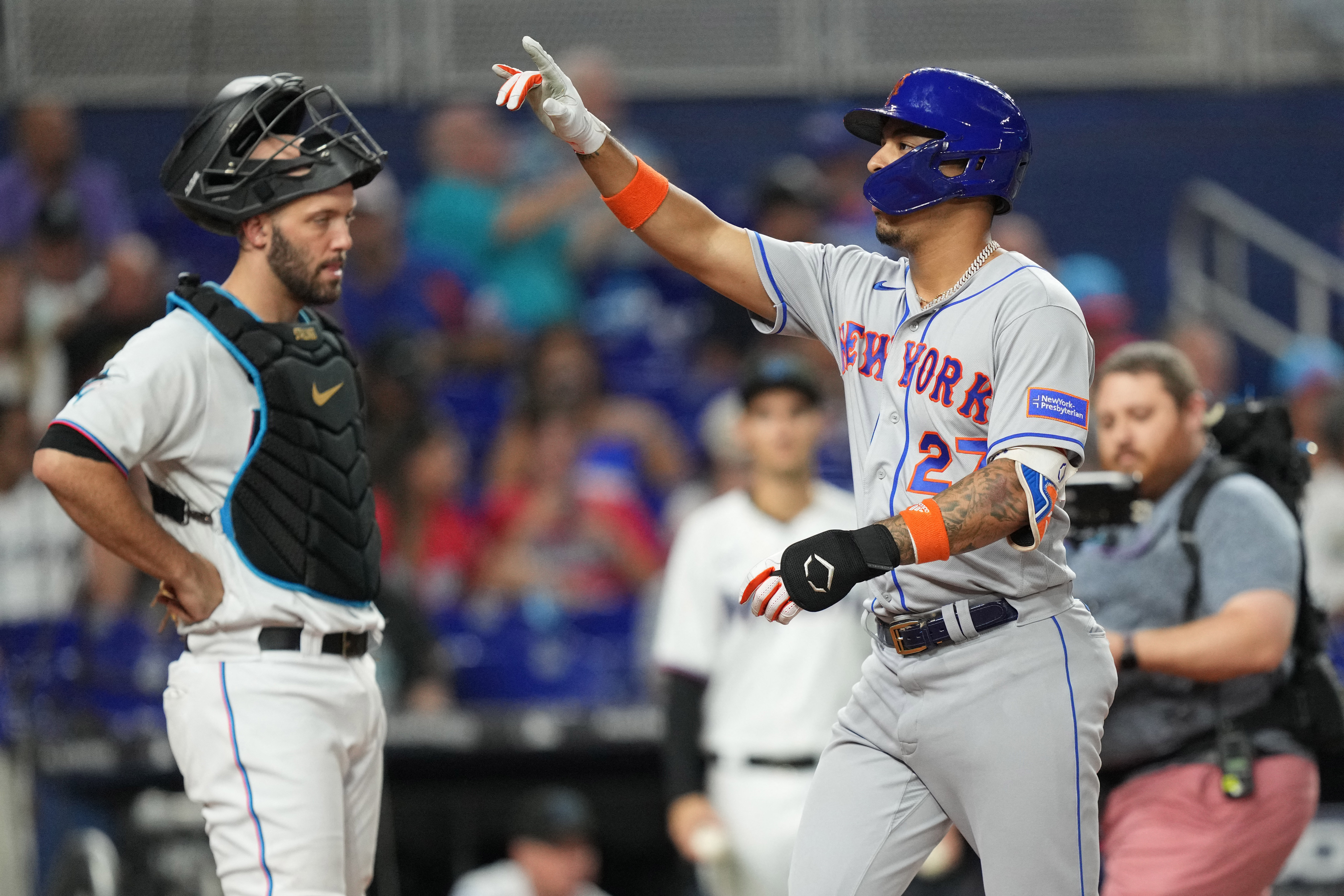 Kodai Senga Thrives In His Mets Debut, Beating Marlins - The New