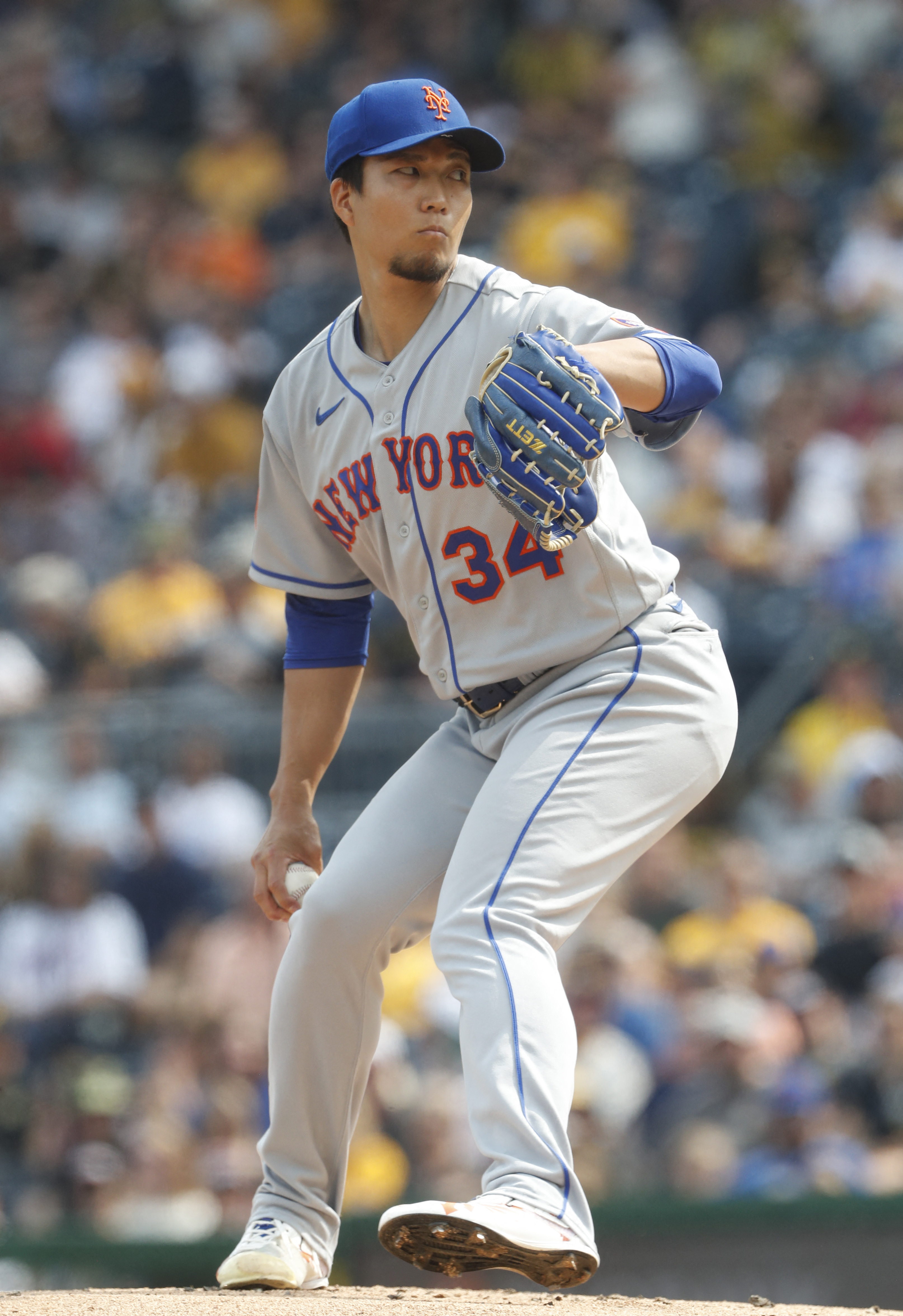 Mark Canha helps Mets beat Pirates, snap 7-game skid