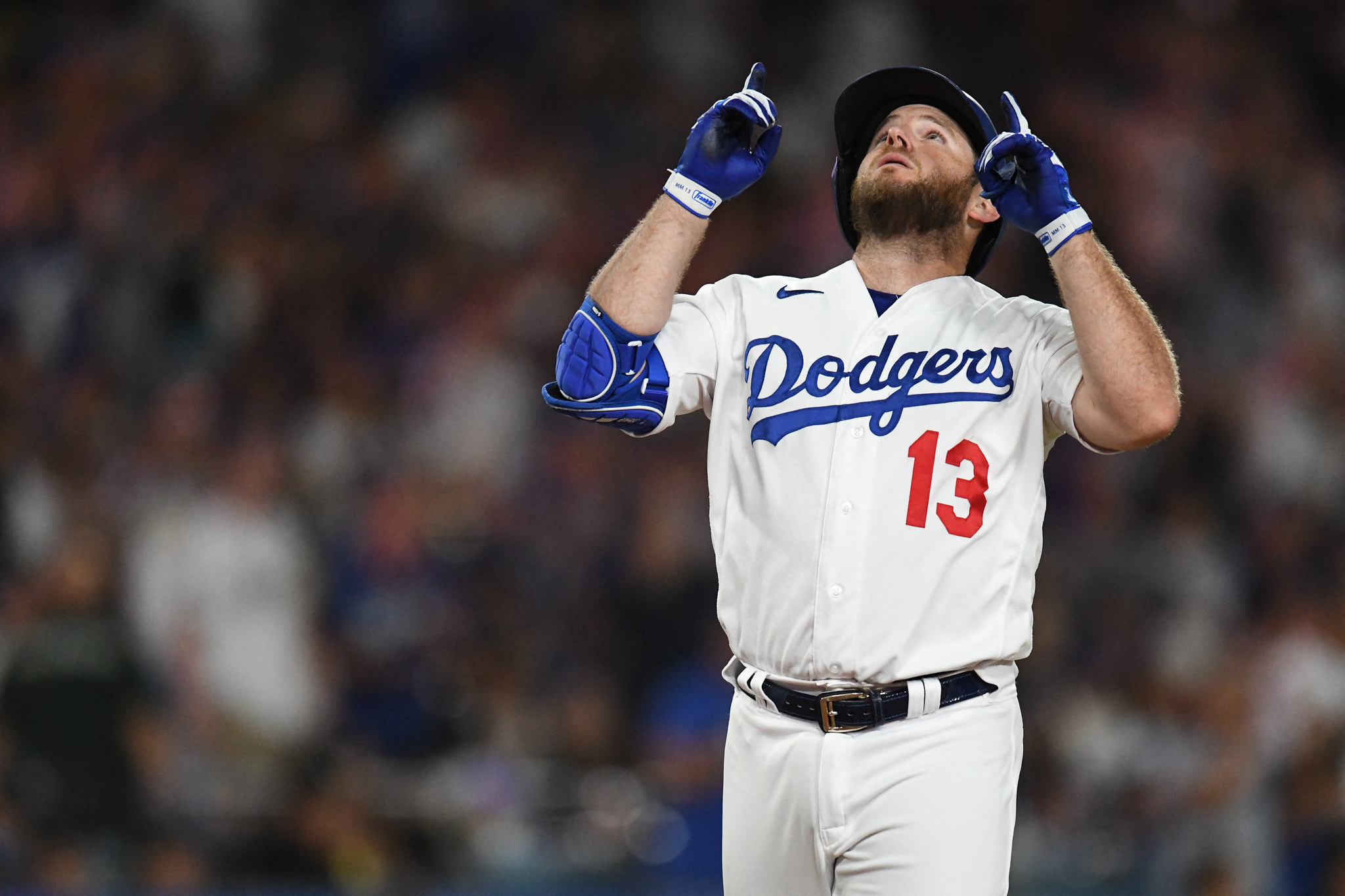 Marlins end Dodgers' win streak in style with 5 homers