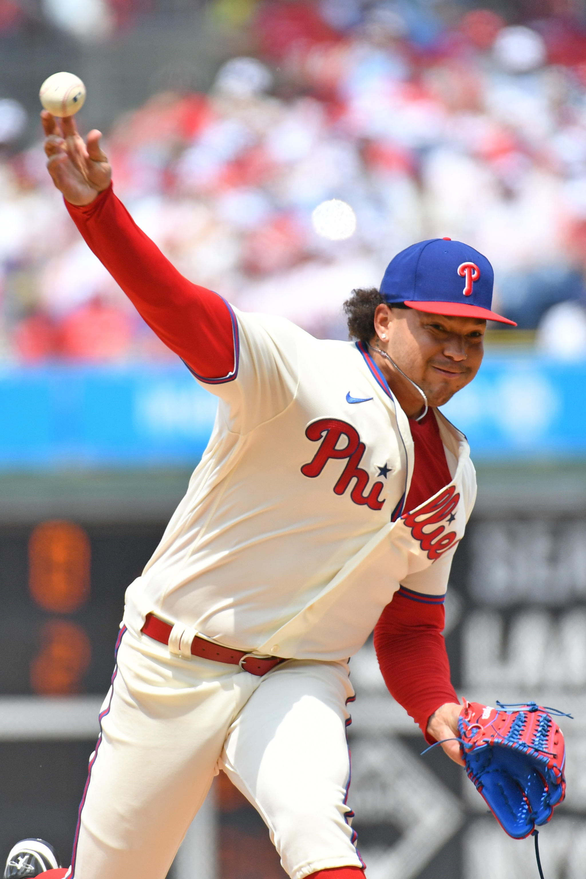 Phillies beat Diamondbacks in 10 innings as Ranger Suárez leads the way