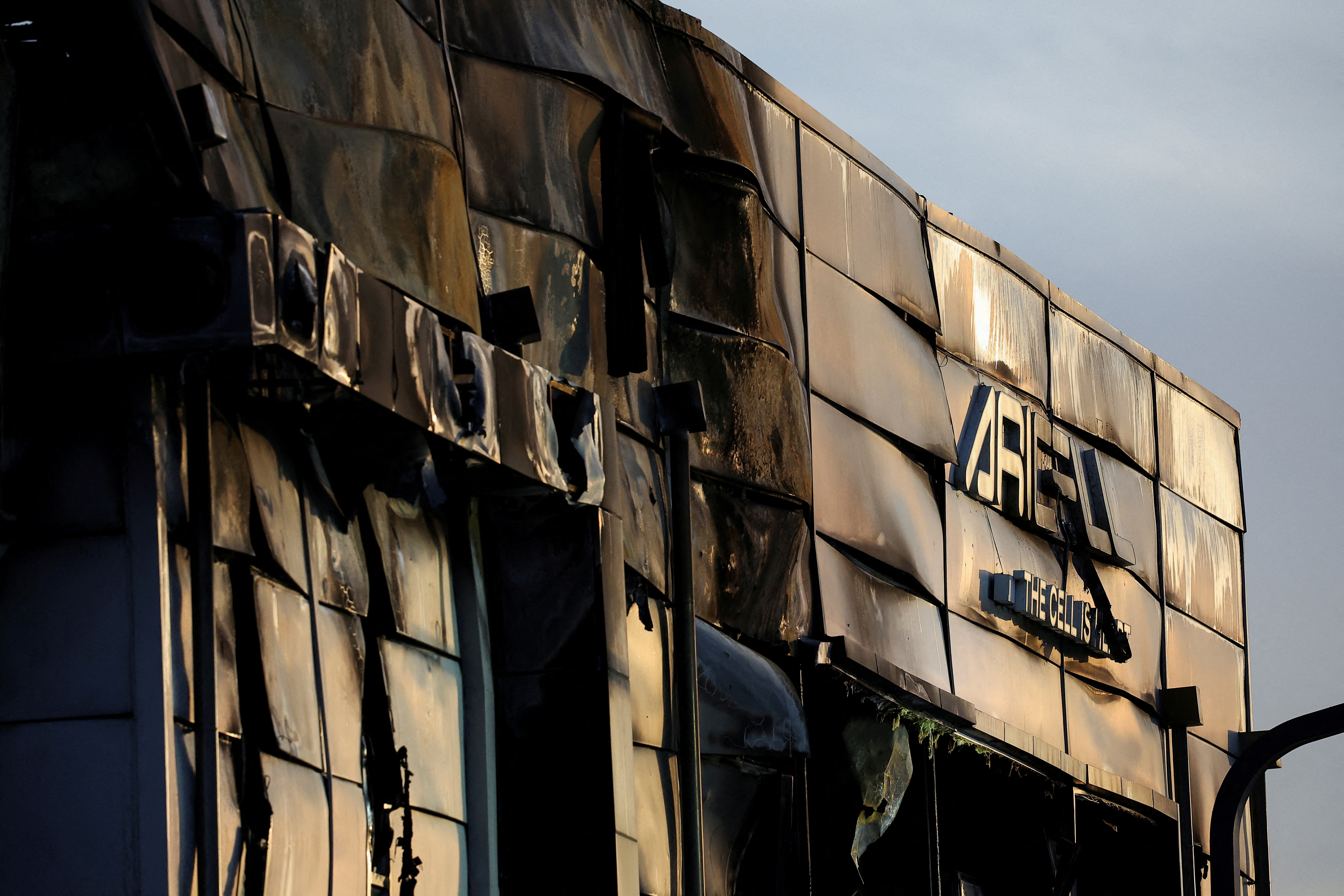 Fire at a lithium battery factory, in Hwaseong