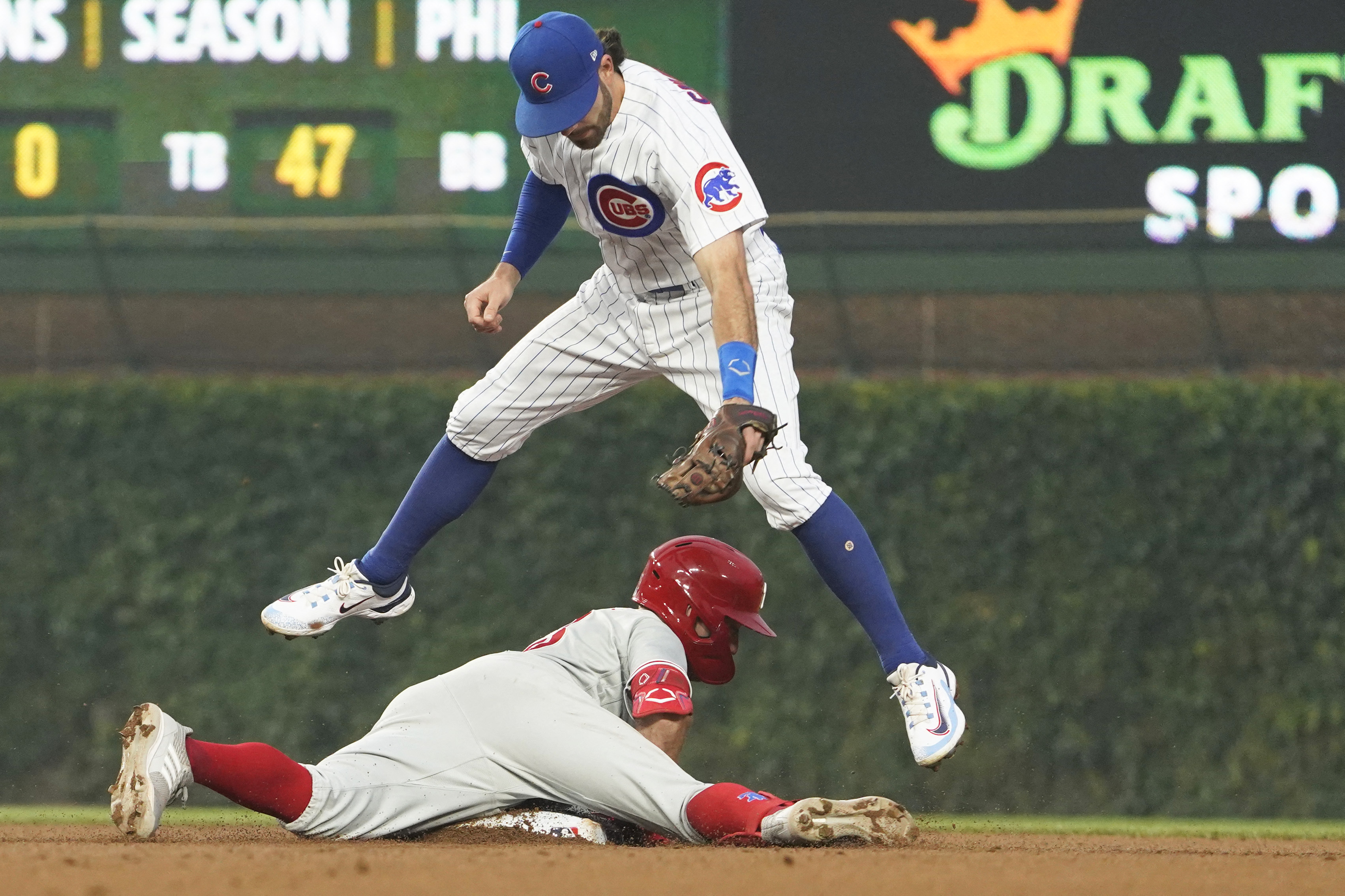 Ranger Suarez, Phillies shut down Cubs