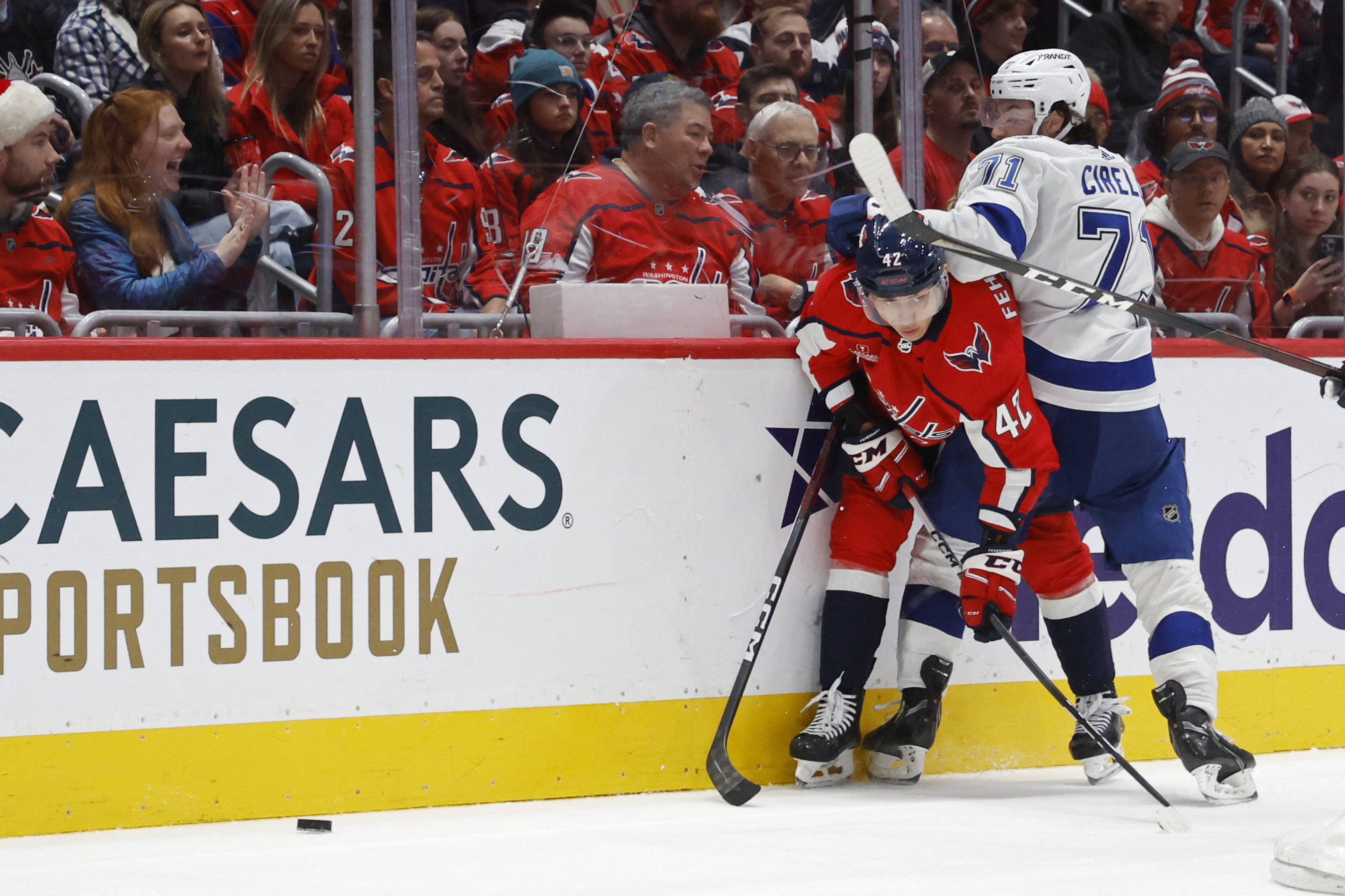 Victor Hedman Scores In Shootout To Lift Lightning Past Capitals | Reuters