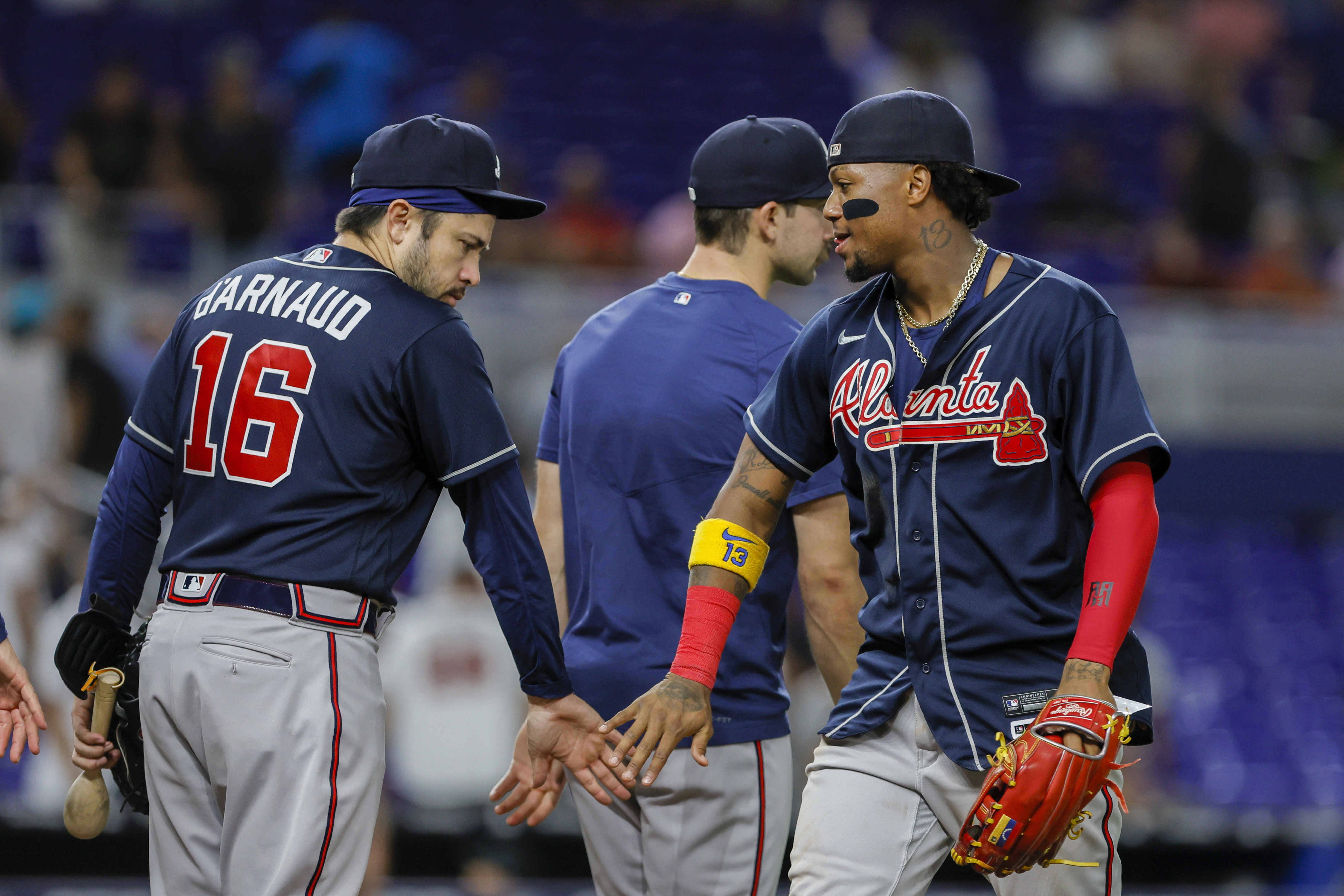 Marcell Ozuna powers Braves past Marlins