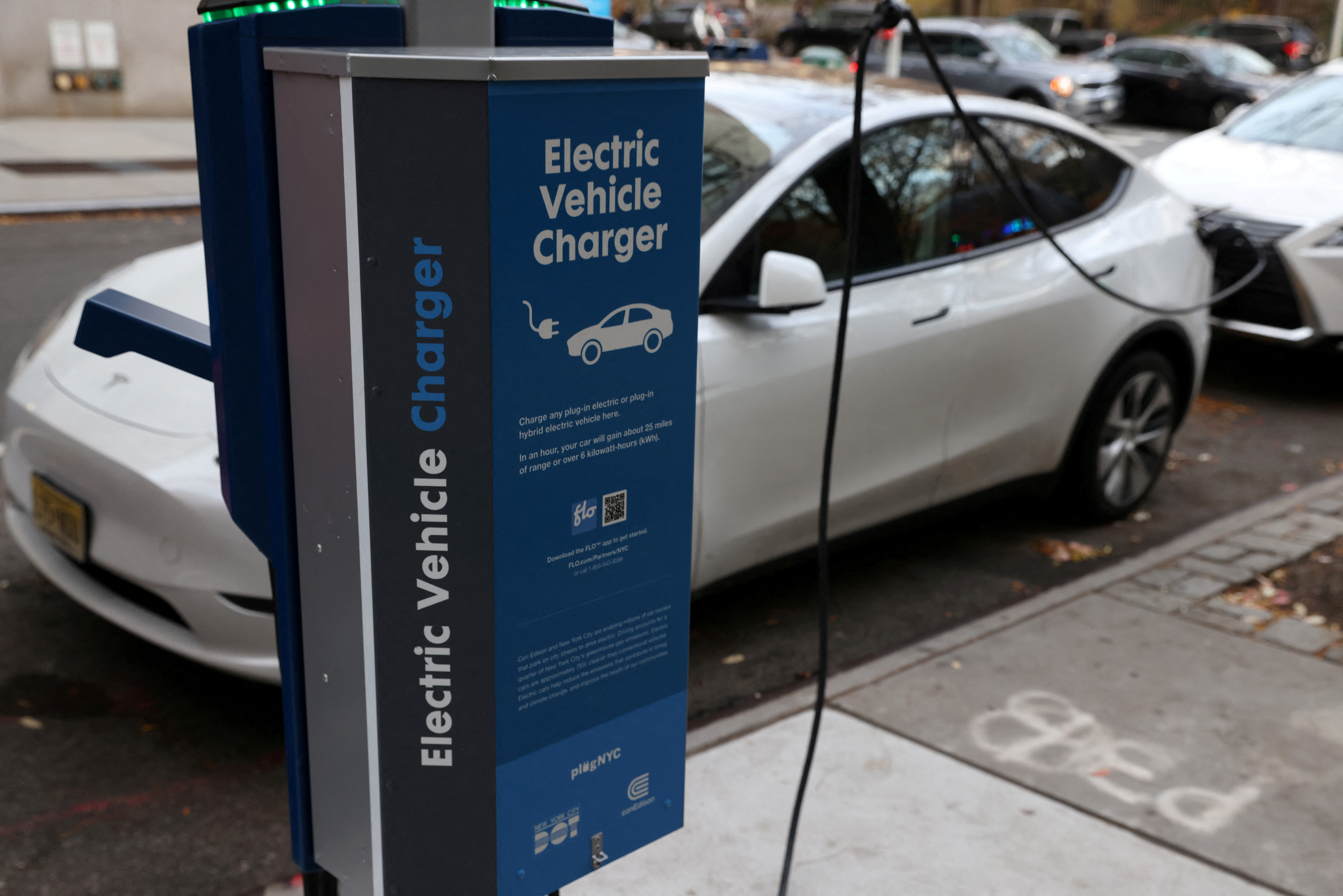 LV= launches ElectriX proposition to help drivers lease, charge & insure an  electric car - Electric Road