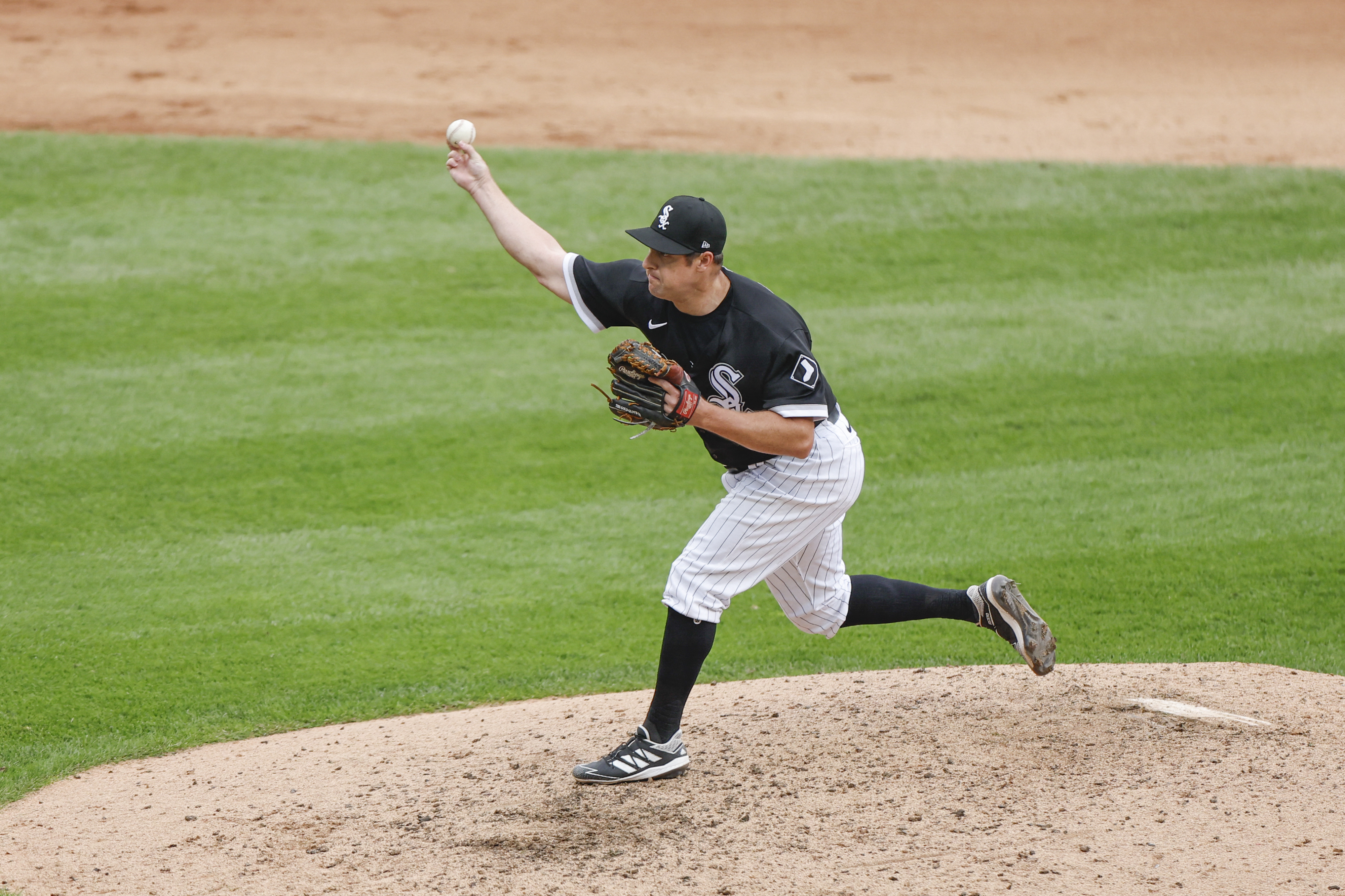 Andrew Vaughn, Yoan Moncada power White Sox past D-backs