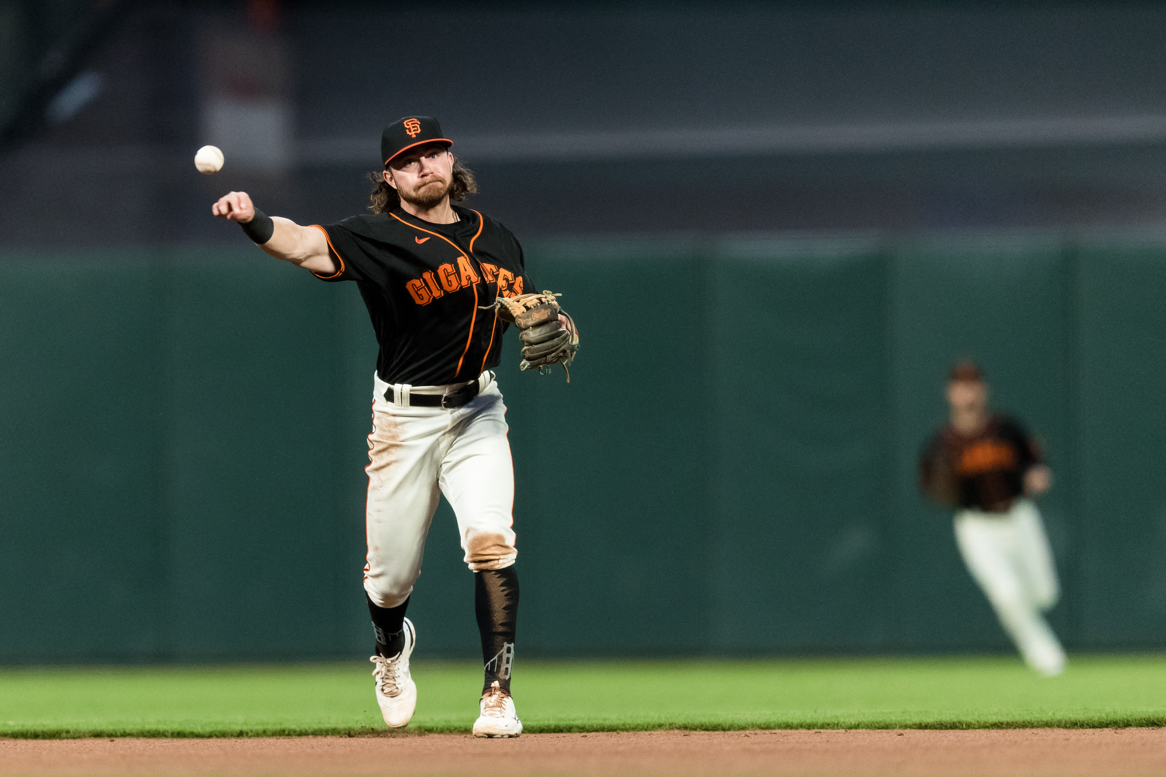 Joc Pederson tags Corbin Burnes again as Giants edge Brewers