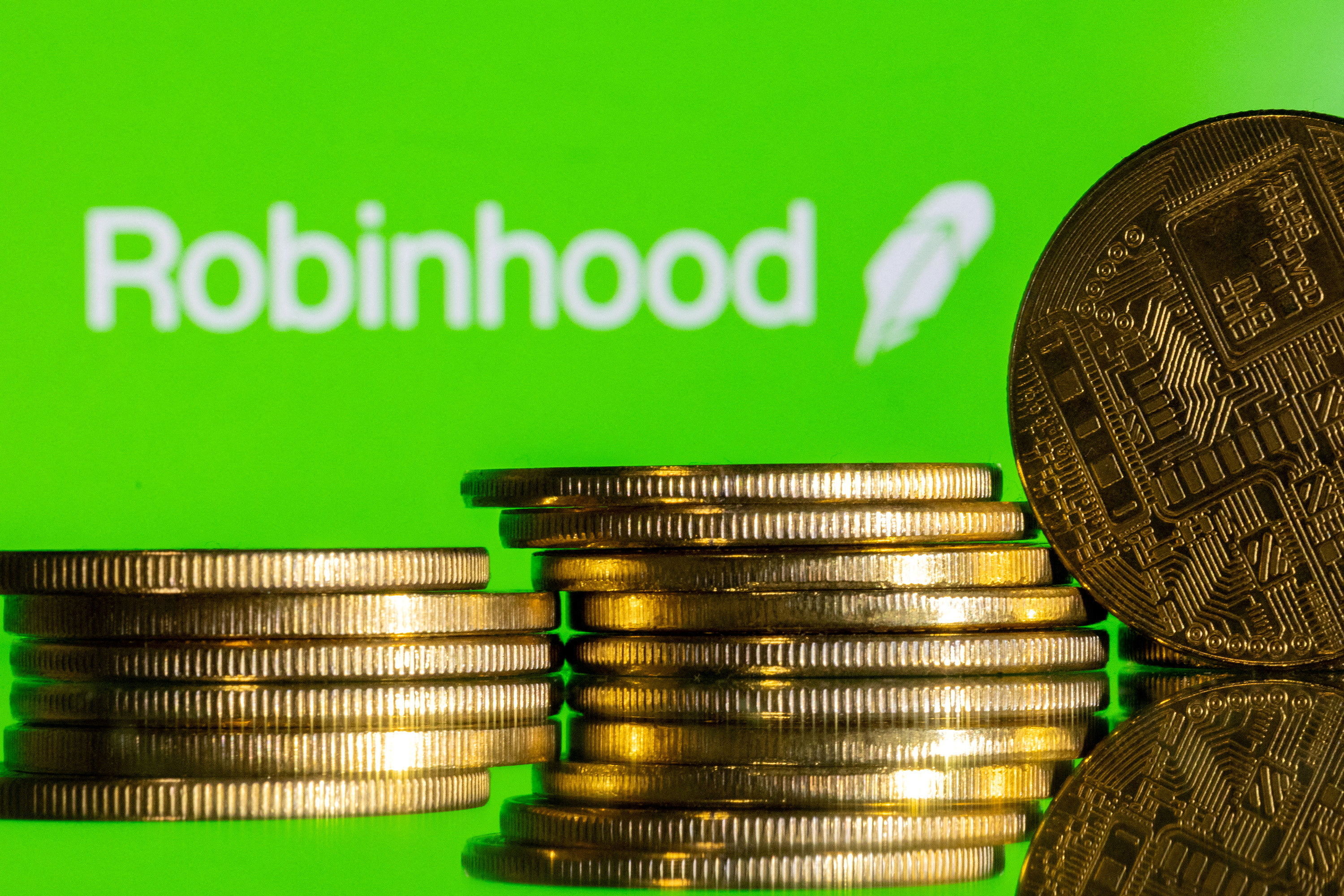 Robinhood gains ground in crypto trading, intensifying competition | Reuters