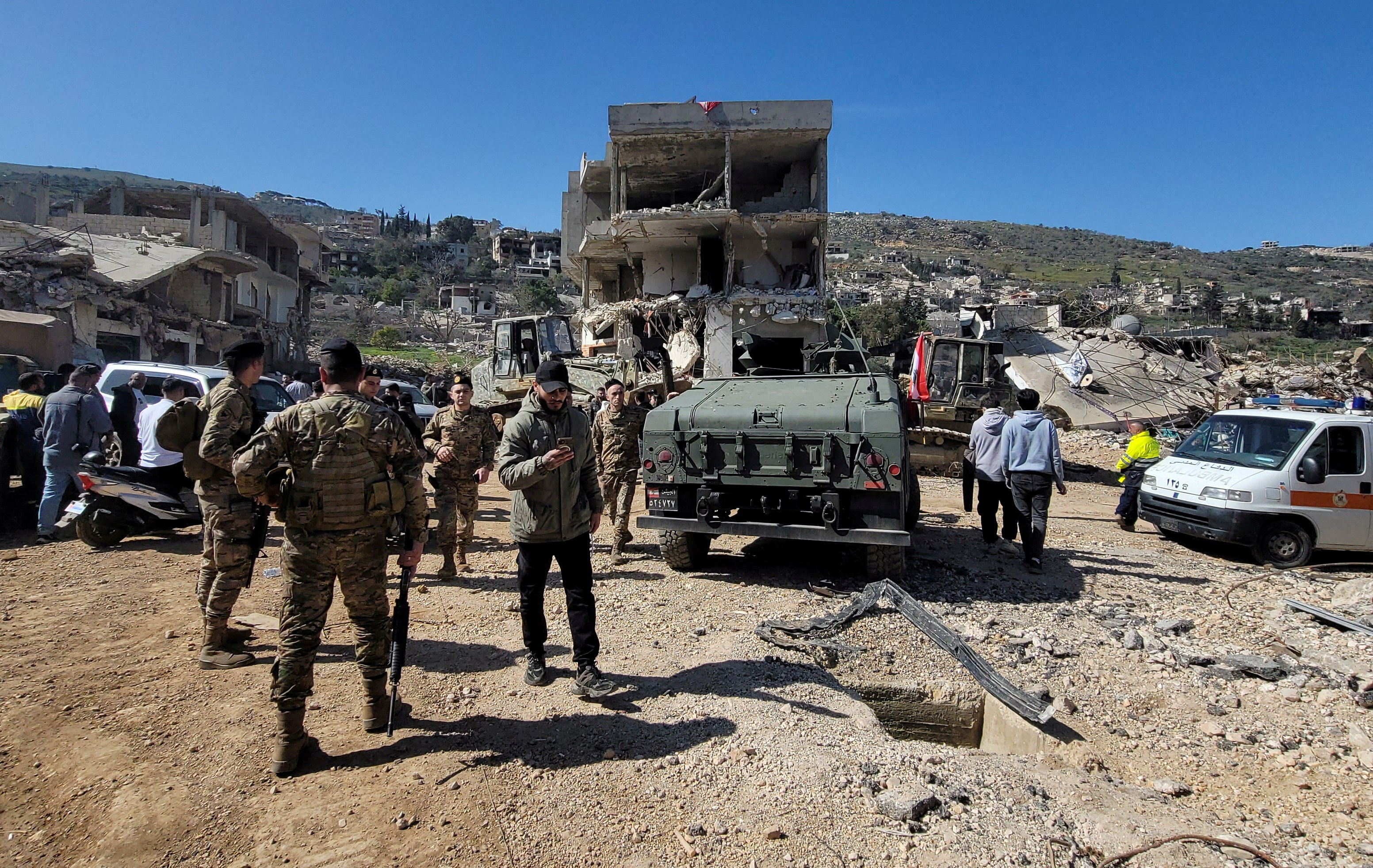 Lebanese army walks political tightrope to disarm Hezbollah | Reuters