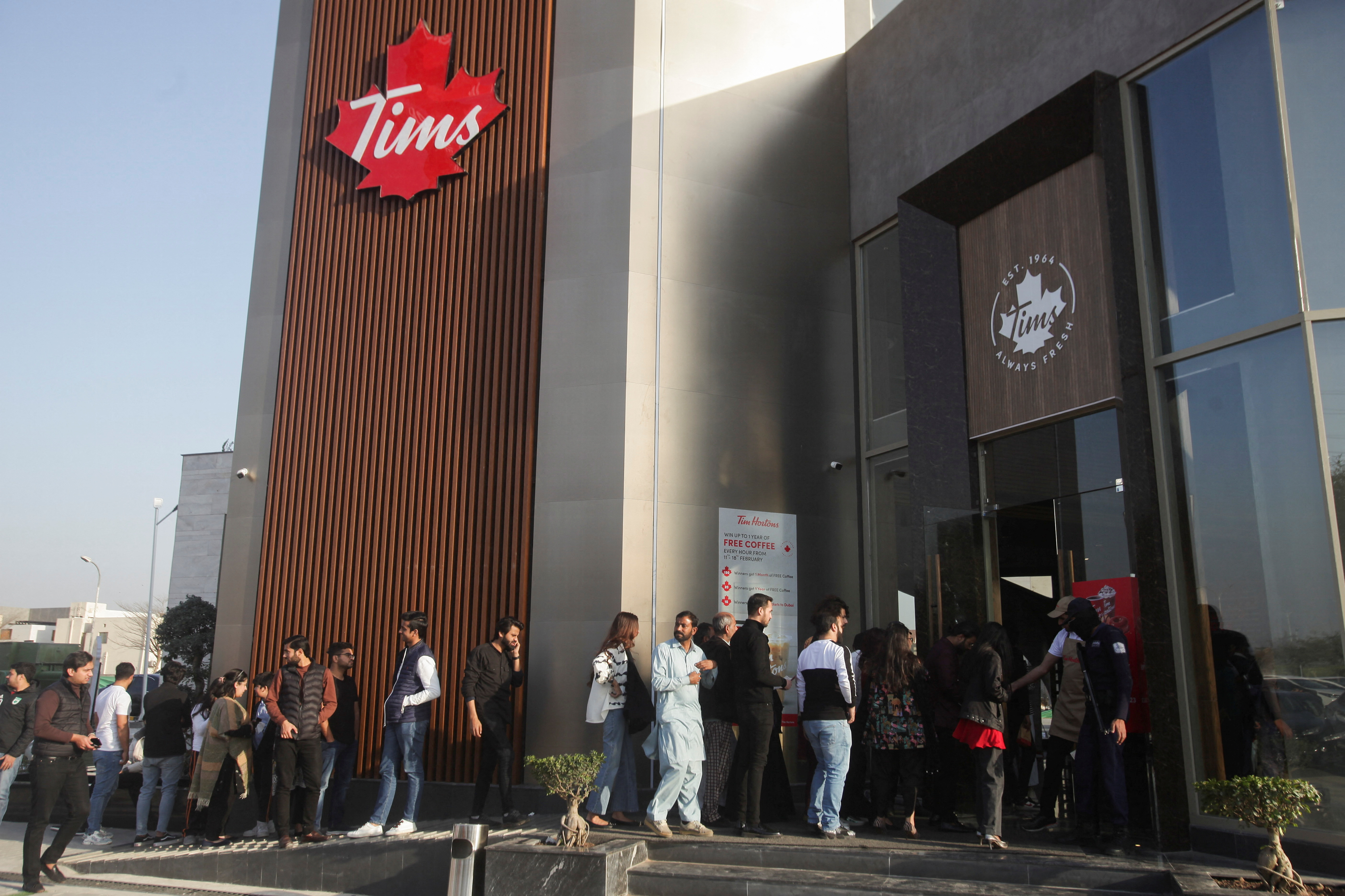 Good News  Canada's top coffee and restaurant chain Tim Hortons all set  for launch in Pakistan 