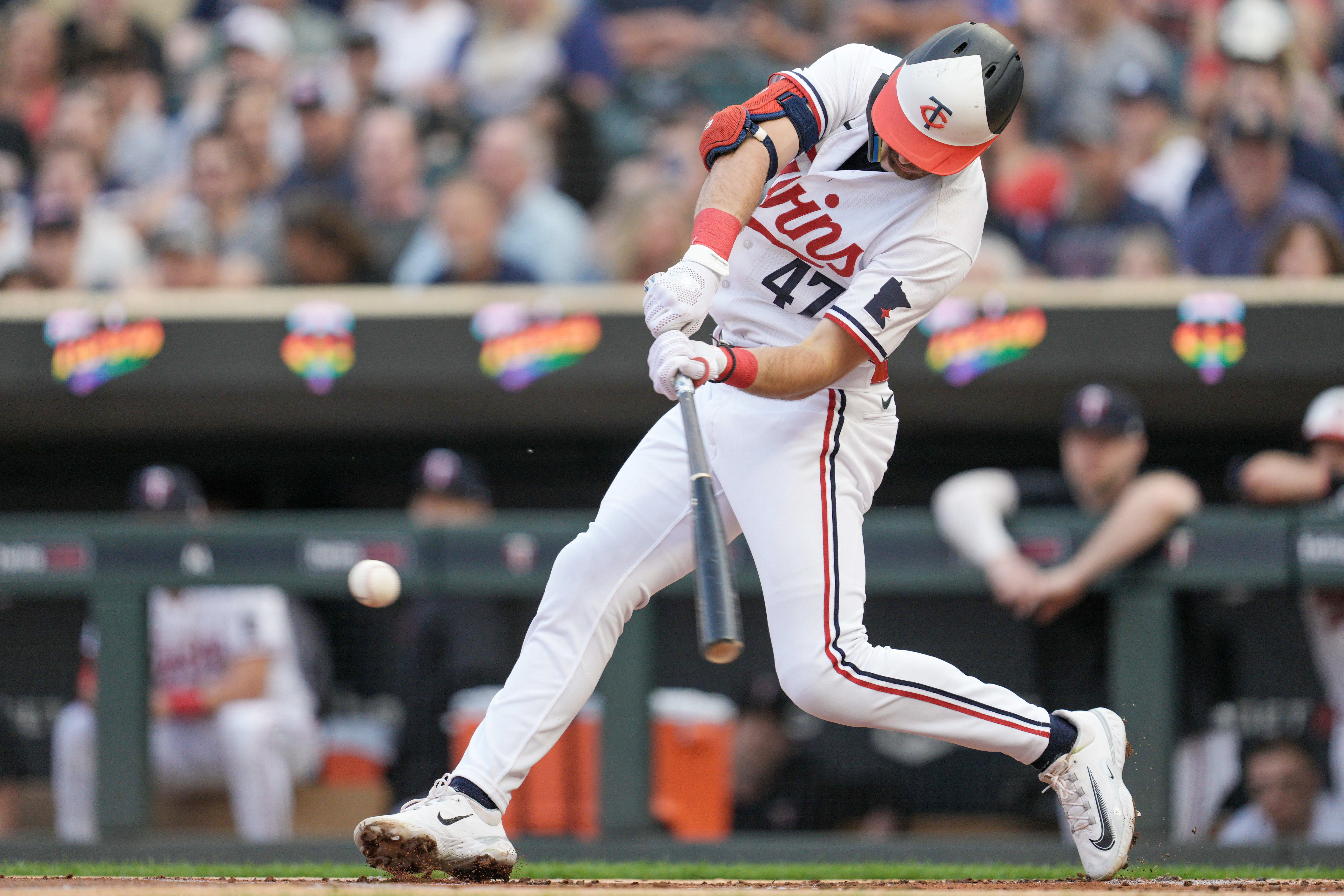 Tigers go deep 3 times in 7-1 blowout win over Twins