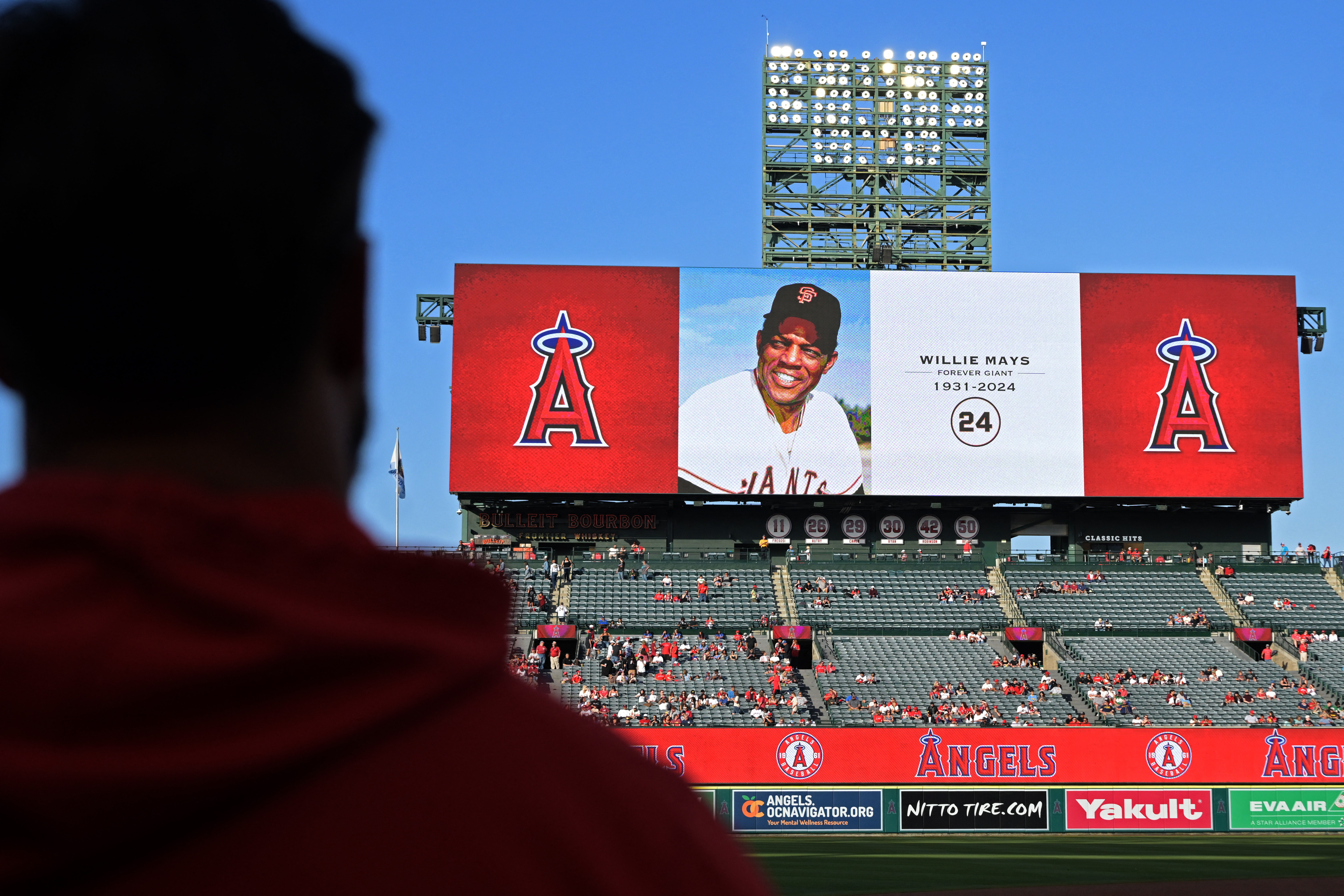 Birmingham game turns into tribute to Willie Mays | Reuters