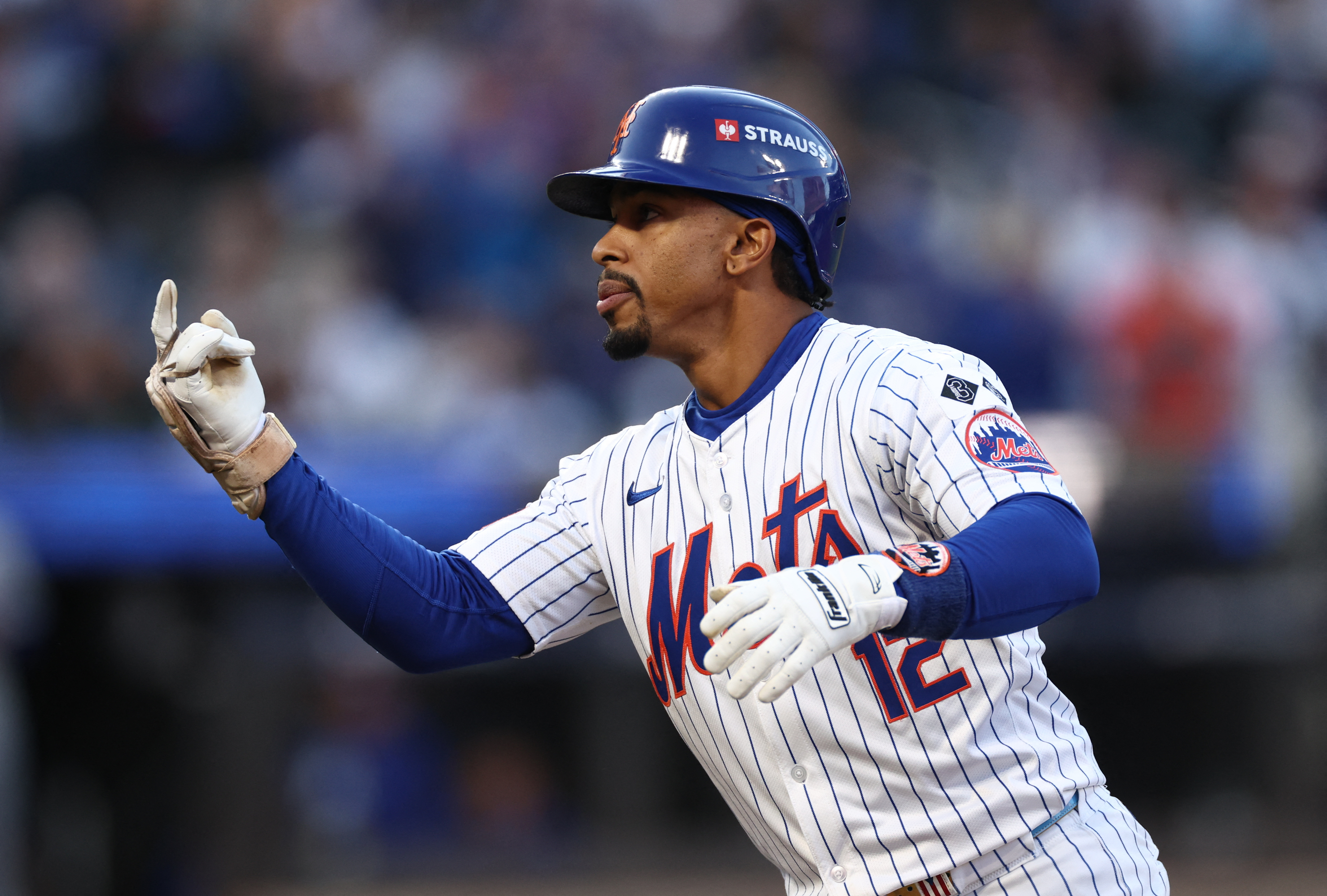 Mets drill Dodgers 126 in Game 5, stay alive in NLCS Reuters