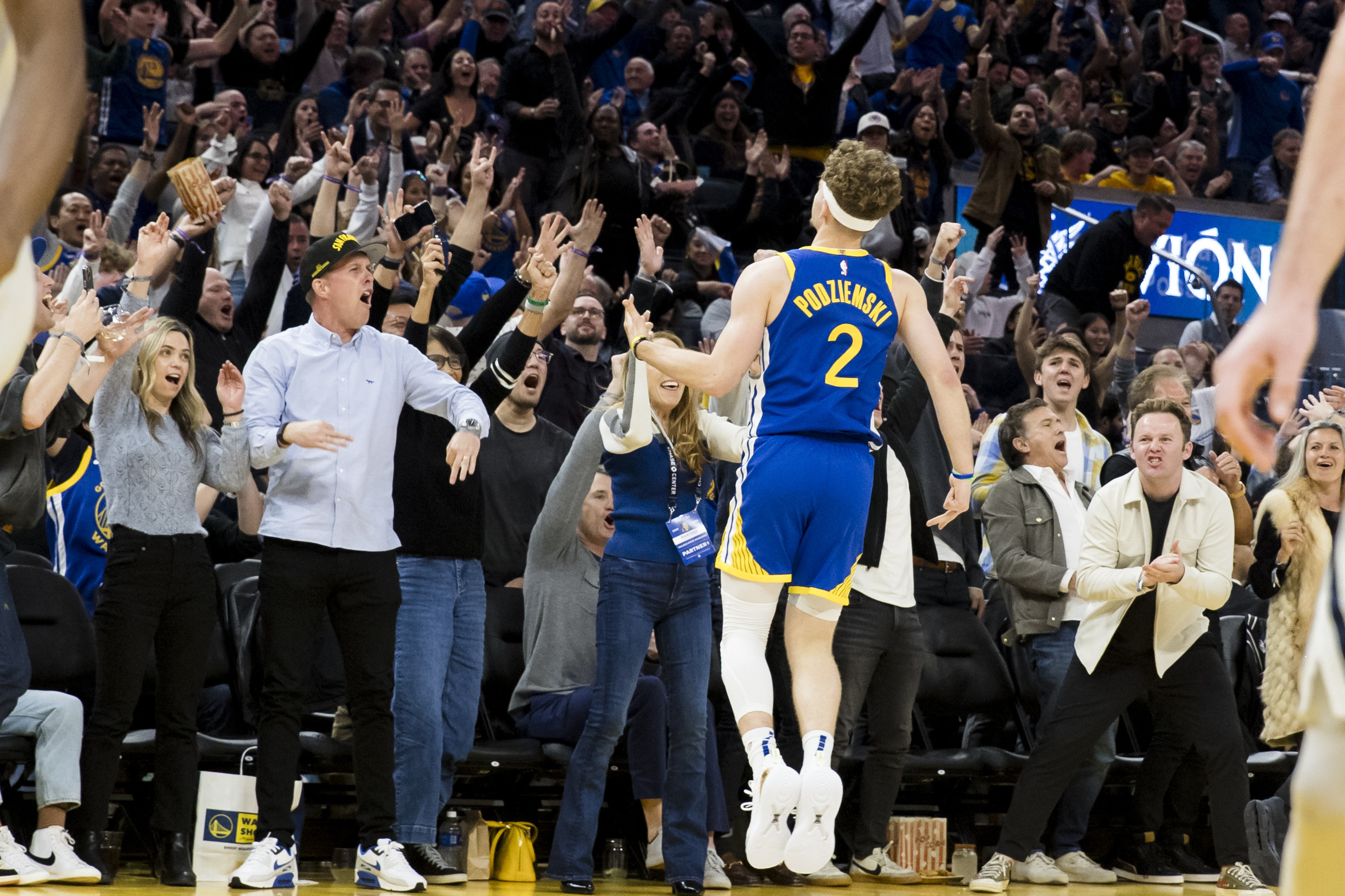 Nuggets stun Warriors on Nikola Jokic's buzzer-beater | Reuters