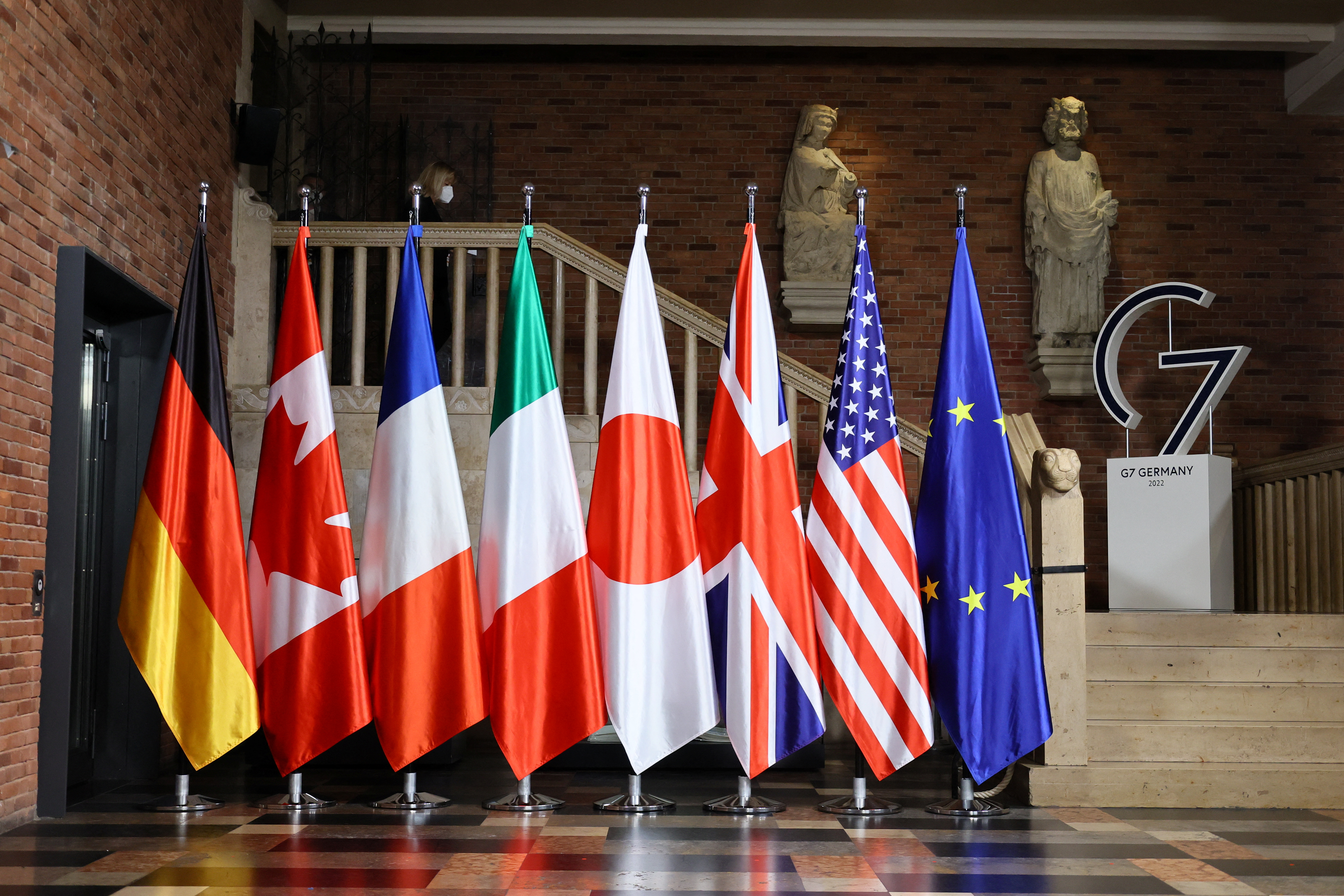 アングル：G7の債務増加、債券市場で関心高まる | ロイター